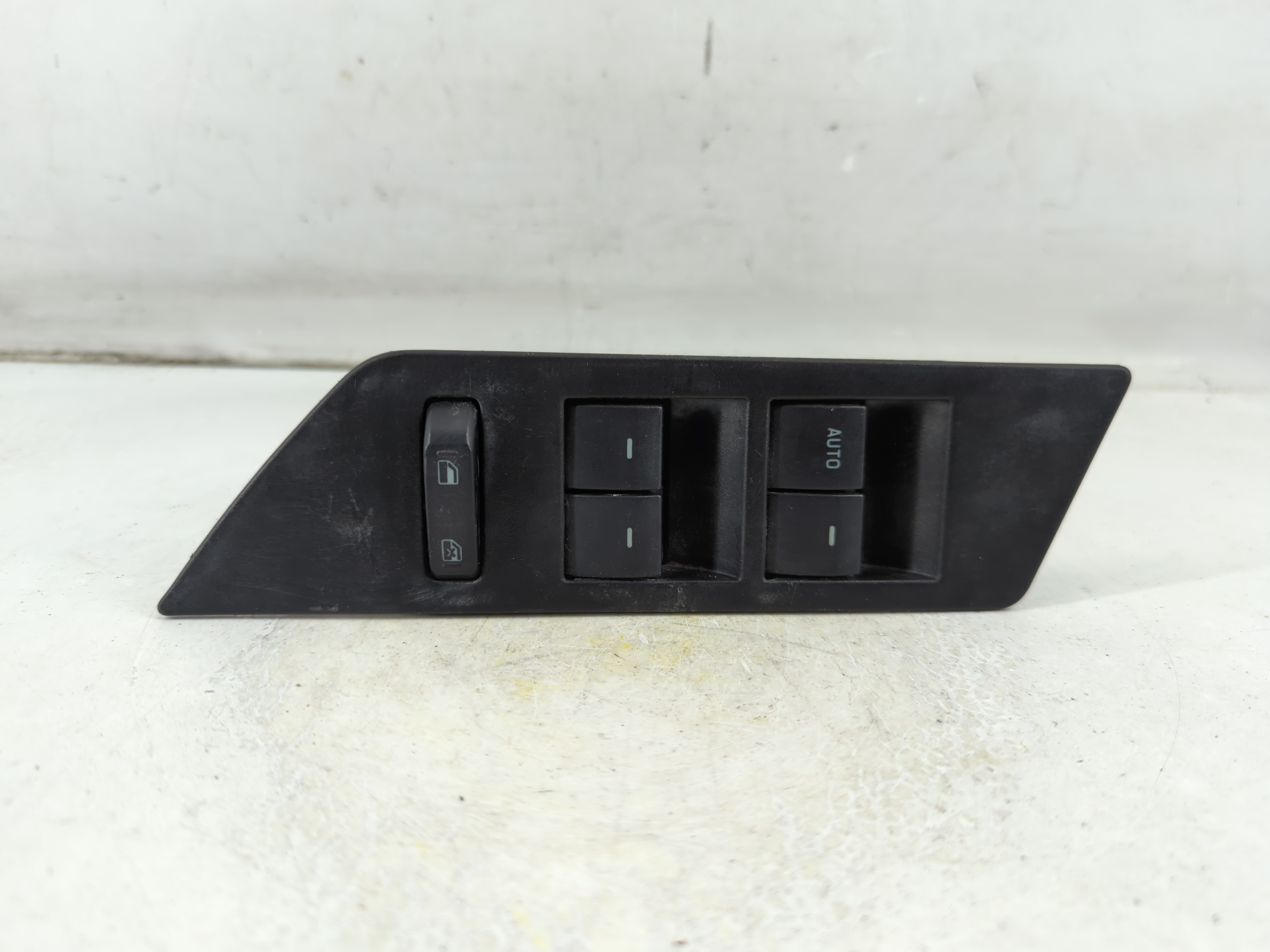 2007-2014 Ford Edge Driver Left Door Master Power Window Switch 936694 - Oemusedautoparts1.com