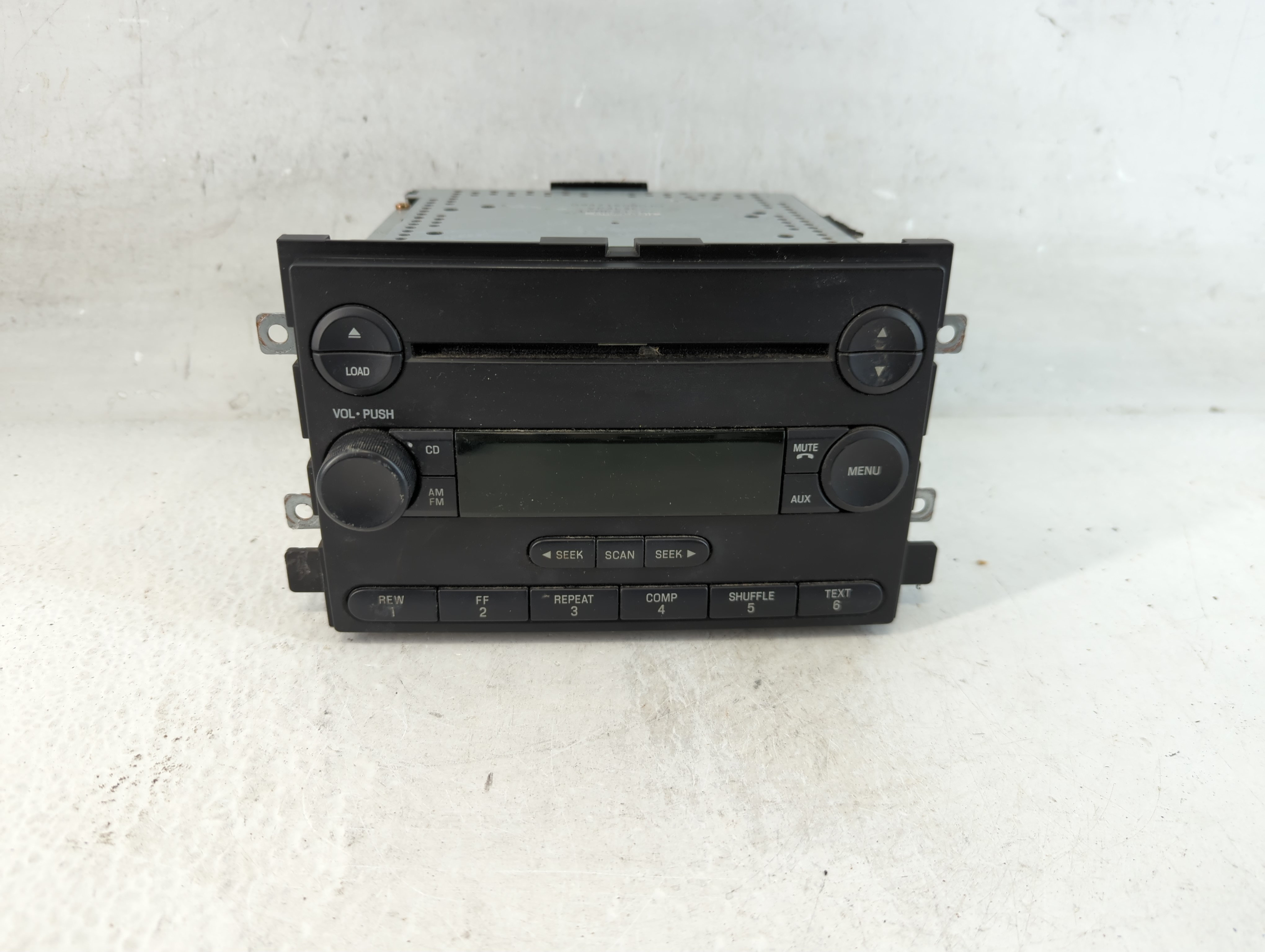 2004 Ford F-150 Am Fm Cd Player Radio Receiver 936746 - Oemusedautoparts1.com