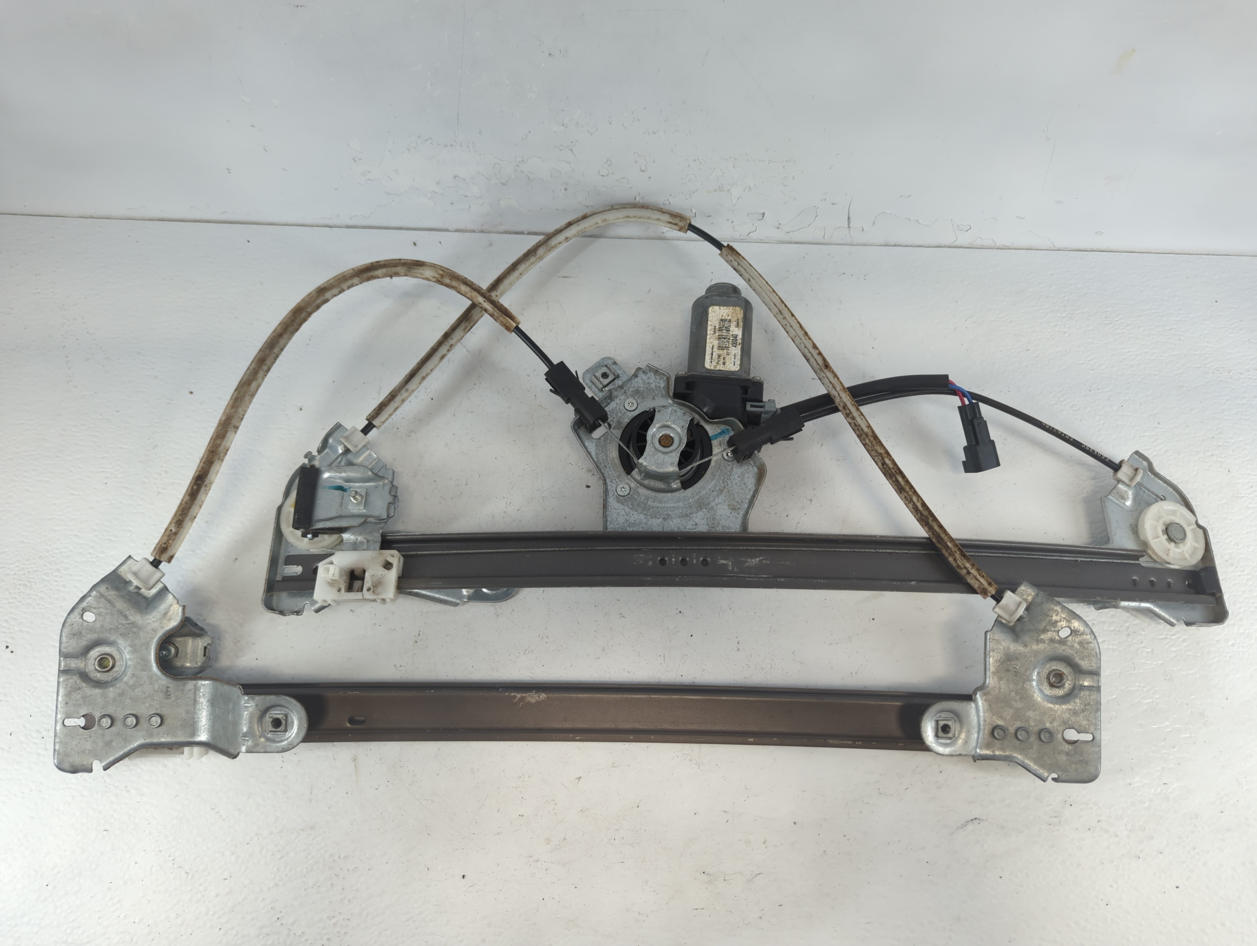1999-2003 Ford F-150 Driver Left Front Window Regulator 936753 - Oemusedautoparts1.com