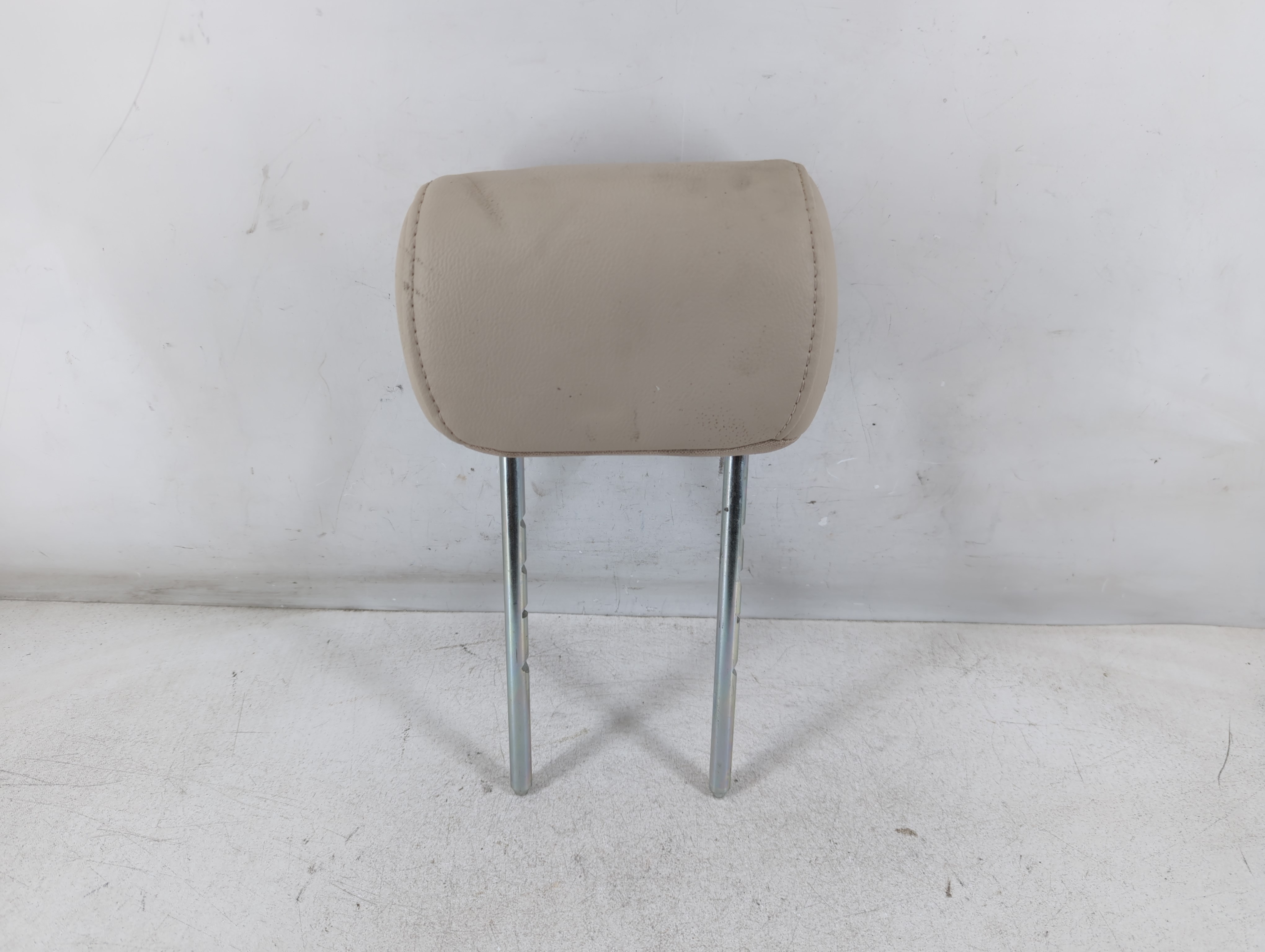 Picture of 2004 Ford F-150 Headrest Head Rest Rear Seat Grey 936756