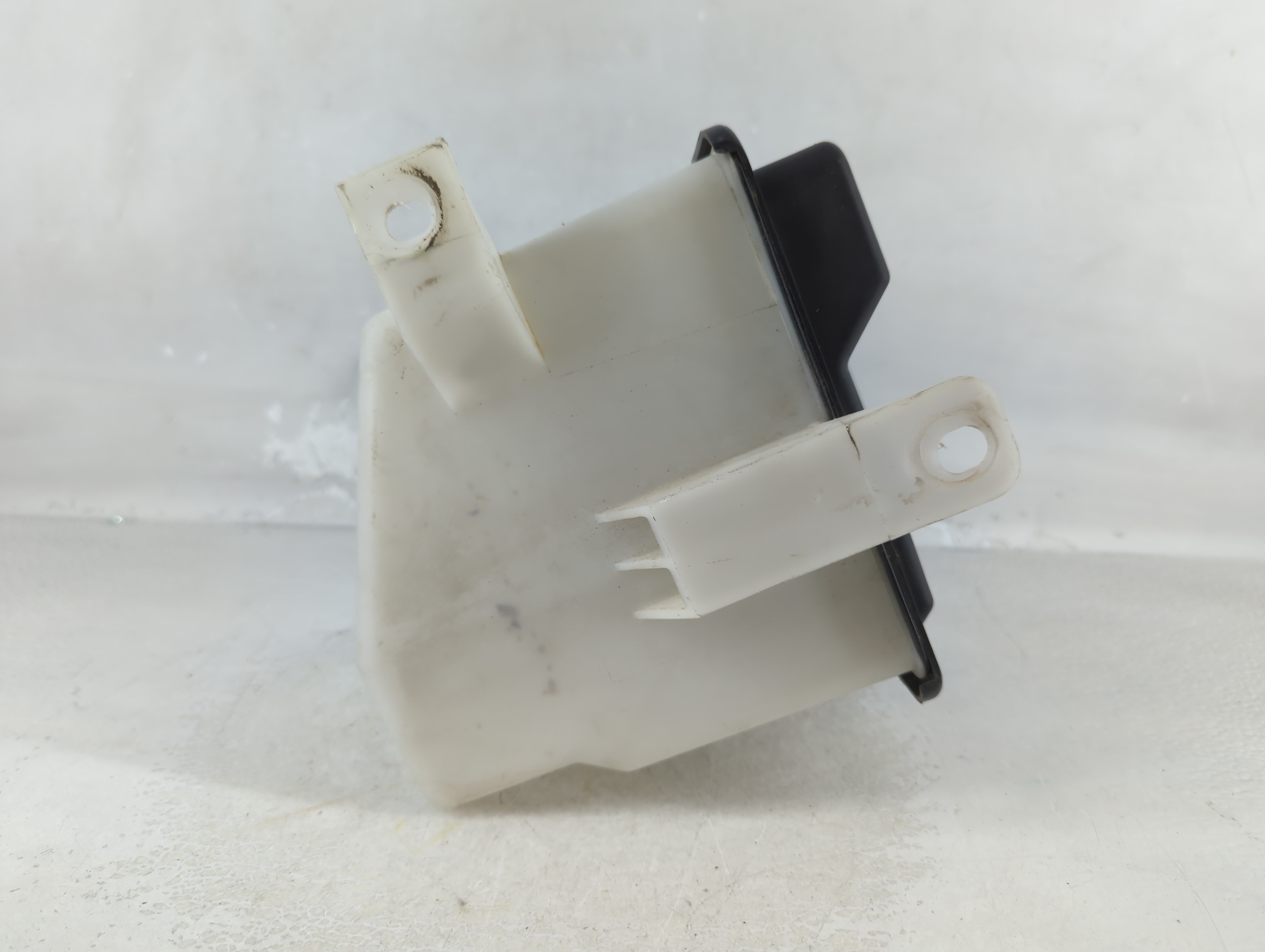 1998-2006 Ford F-150 Windshield Washer Fluid Reservoir Bottle Oem 936794 - Oemusedautoparts1.com