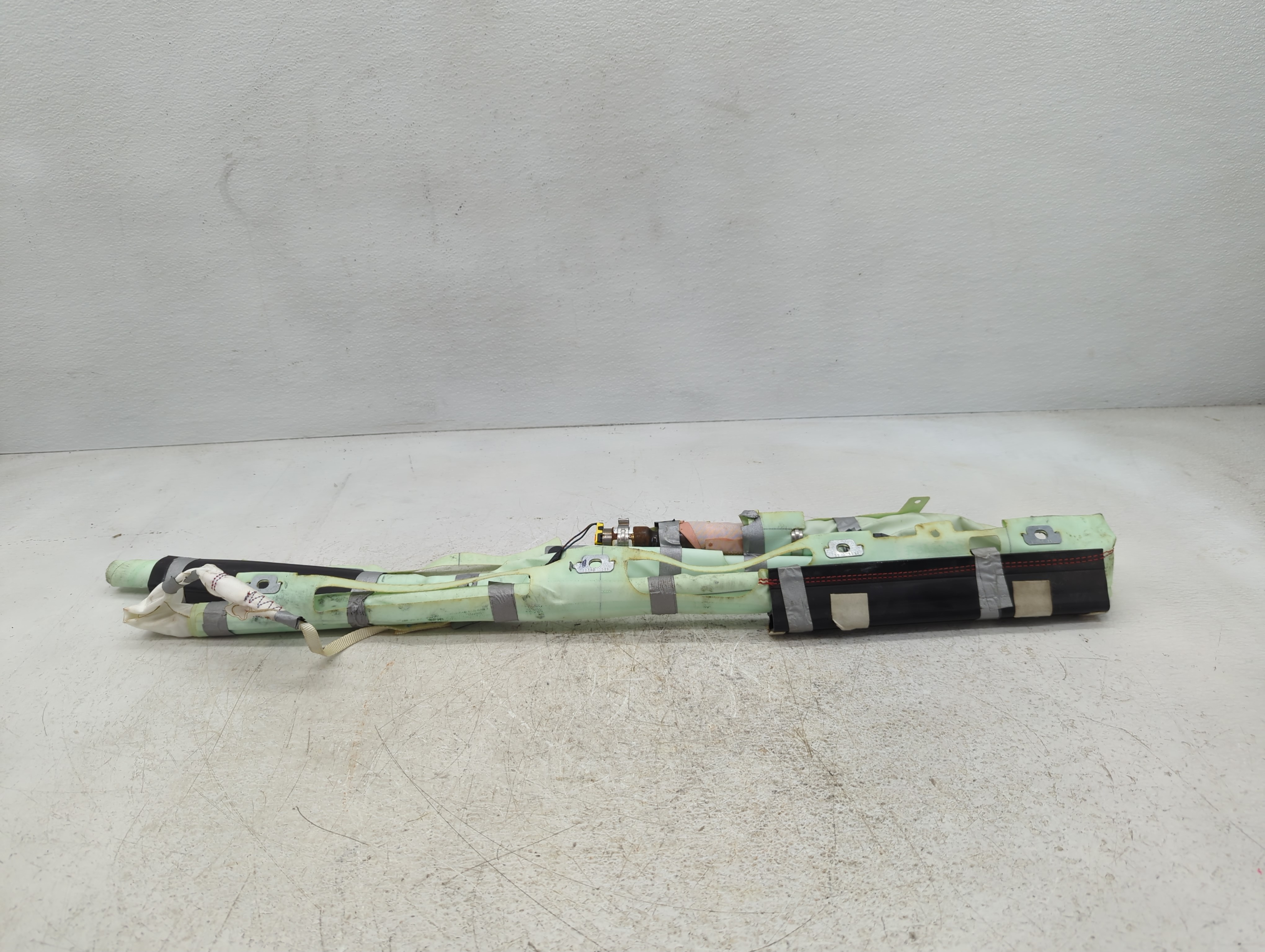 2010-2019 Ford Taurus Air Bag Driver Left Steering Wheel Mounted 936899 - Oemusedautoparts1.com