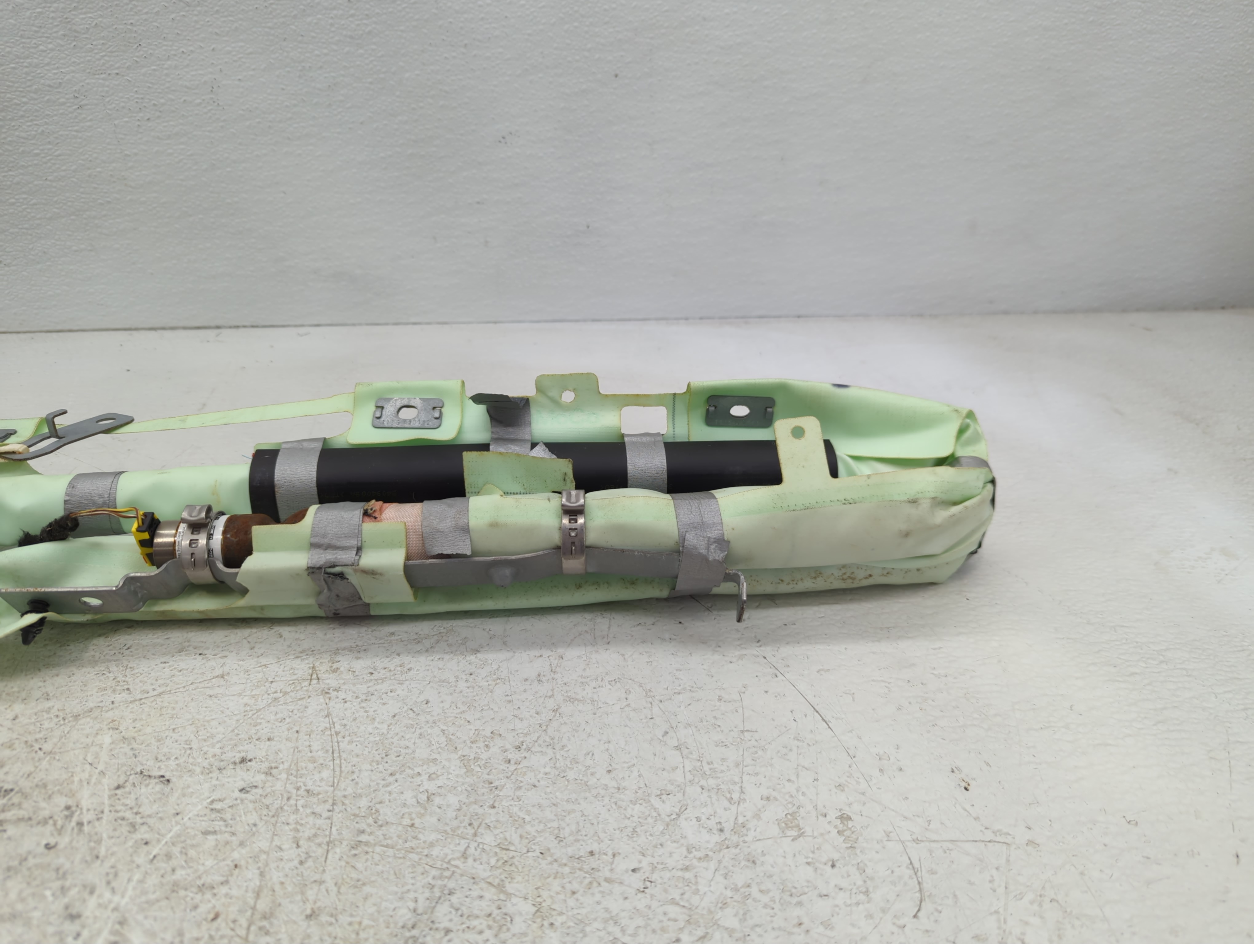 2013-2019 Ford Taurus Passenger Curtain Air Bag Oem 936900 - Oemusedautoparts1.com