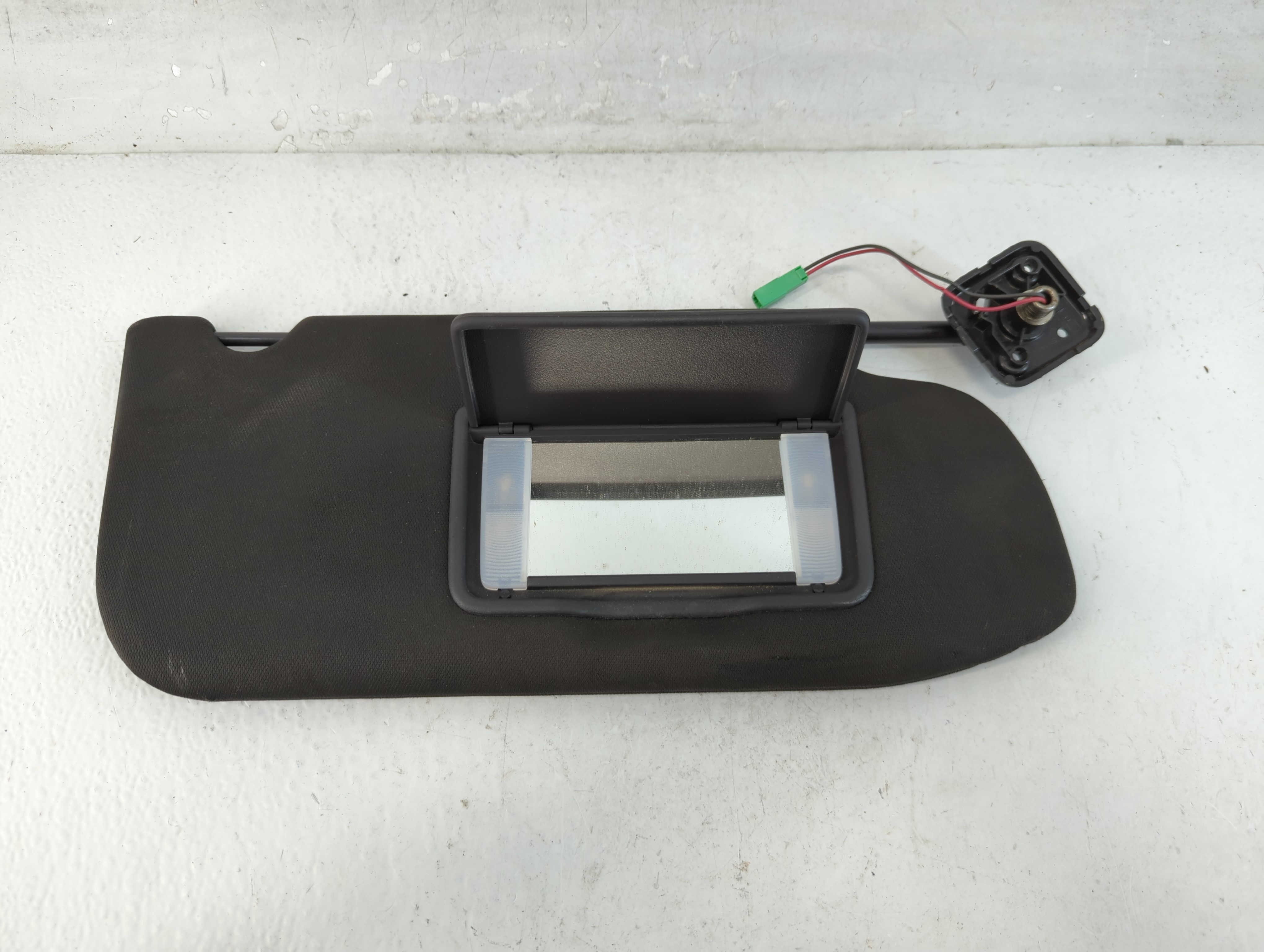 2013-2019 Ford Taurus Passenger Sun Visor Mirror Right Sunvisor Dark Grey 936914 - Oemusedautoparts1.com
