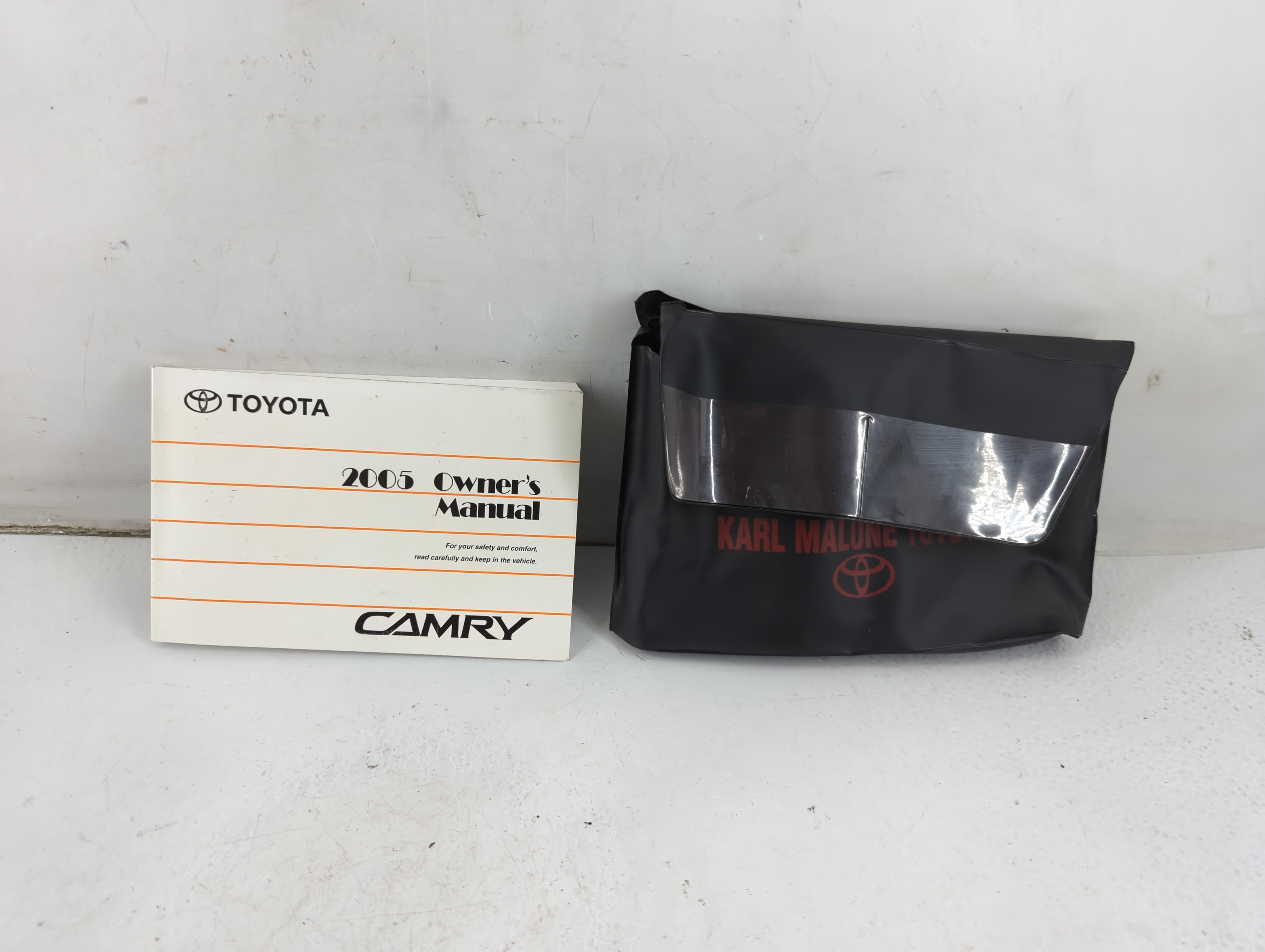 2005 Toyota Camry Owners Manual Book Guide 937071 - Oemusedautoparts1.com