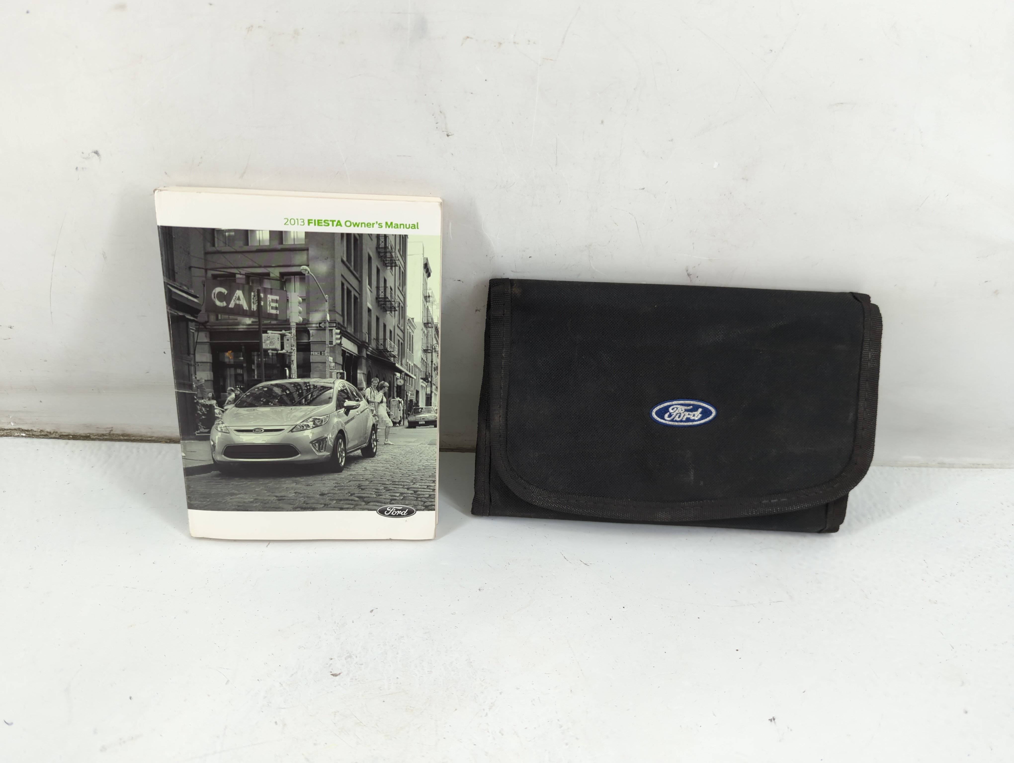 2013 Ford Fiesta Owners Manual Book Guide 937079 - Oemusedautoparts1.com