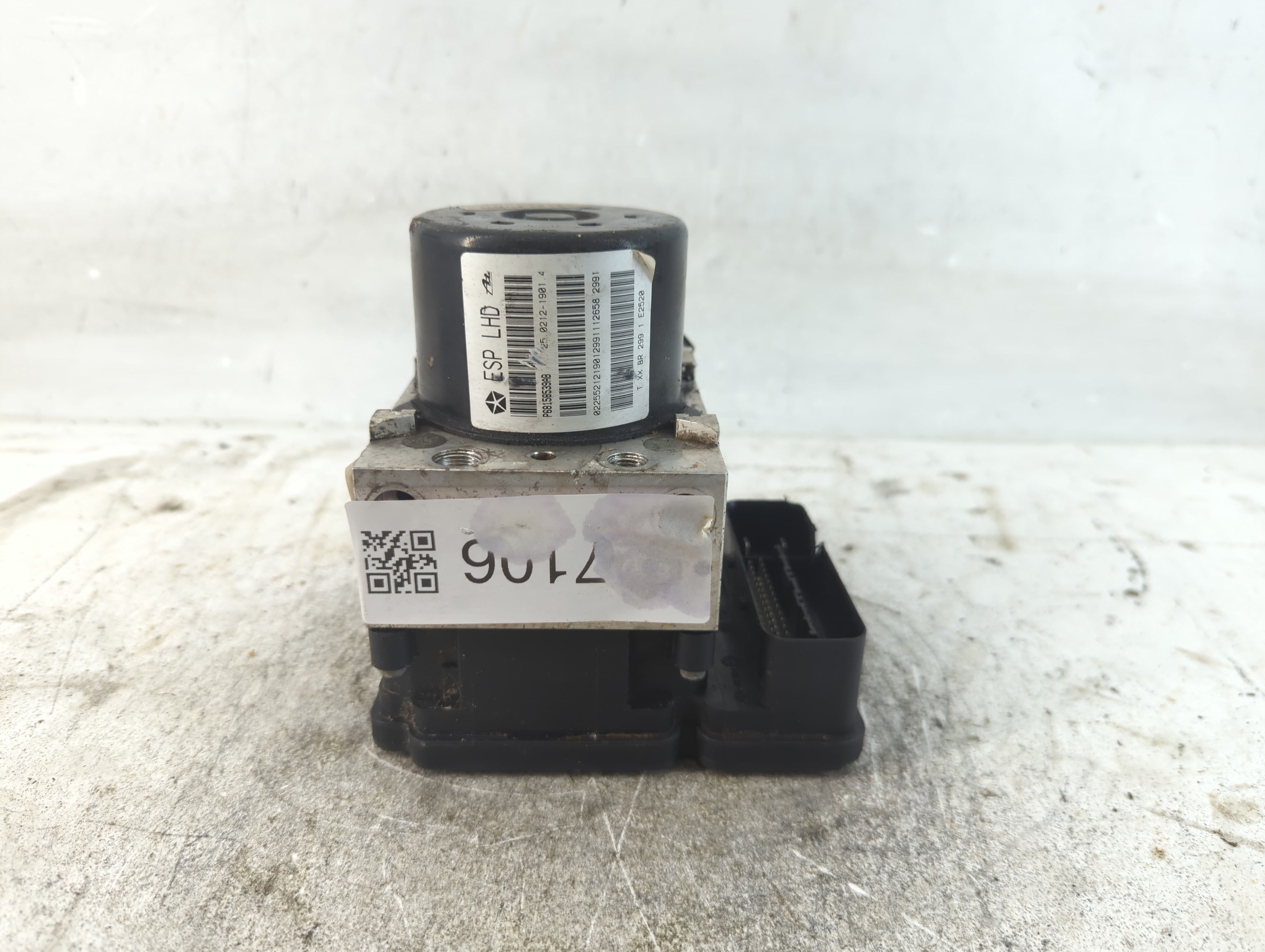 2013 Dodge Journey Abs Pump Control Module 937106 - Oemusedautoparts1.com