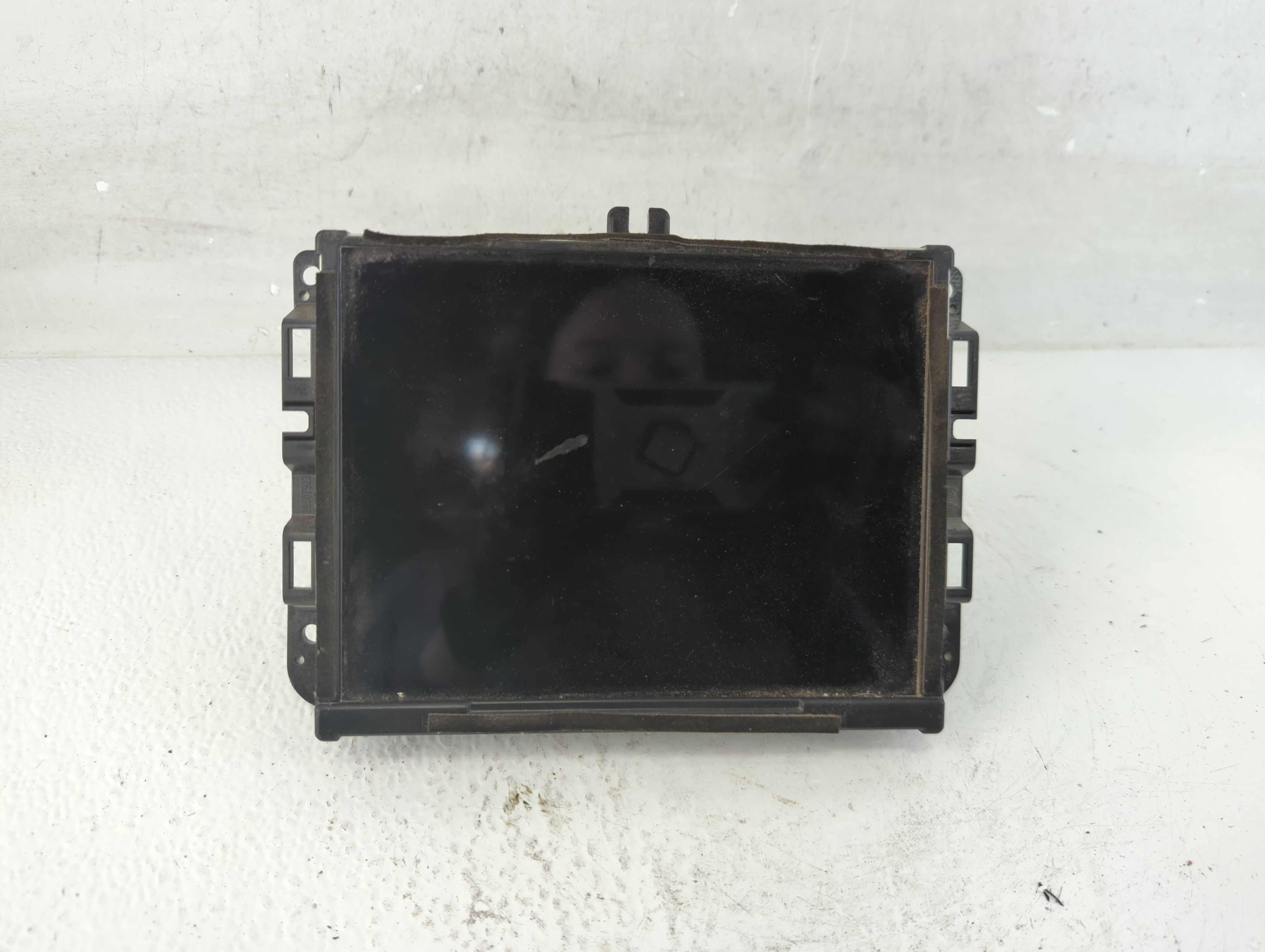 Picture of Dodge Ram 1500 Am Fm Cd Player Radio Receiver 937125
