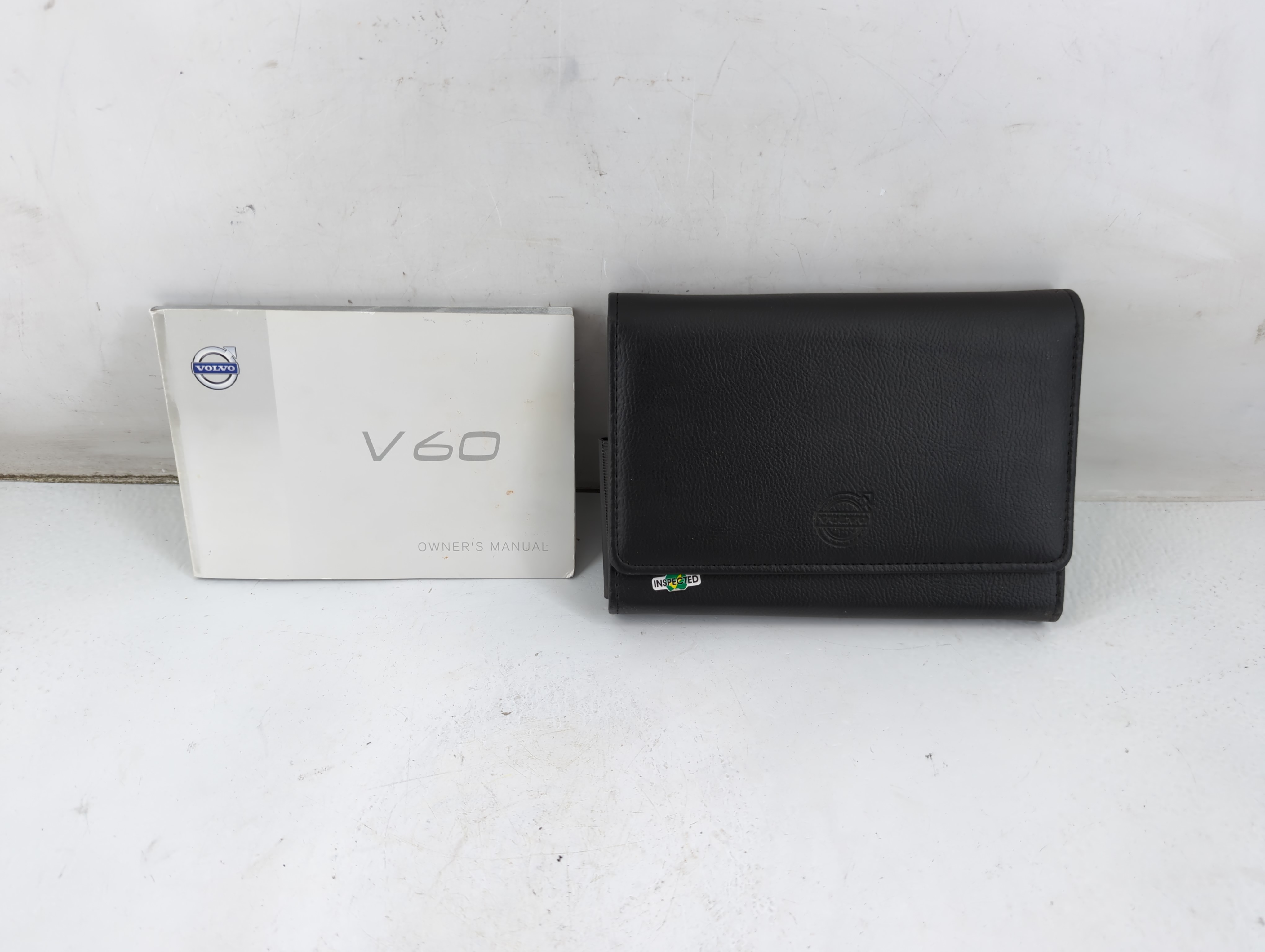 Picture of 2014 Volvo V60 Owners Manual Book Guide 937133