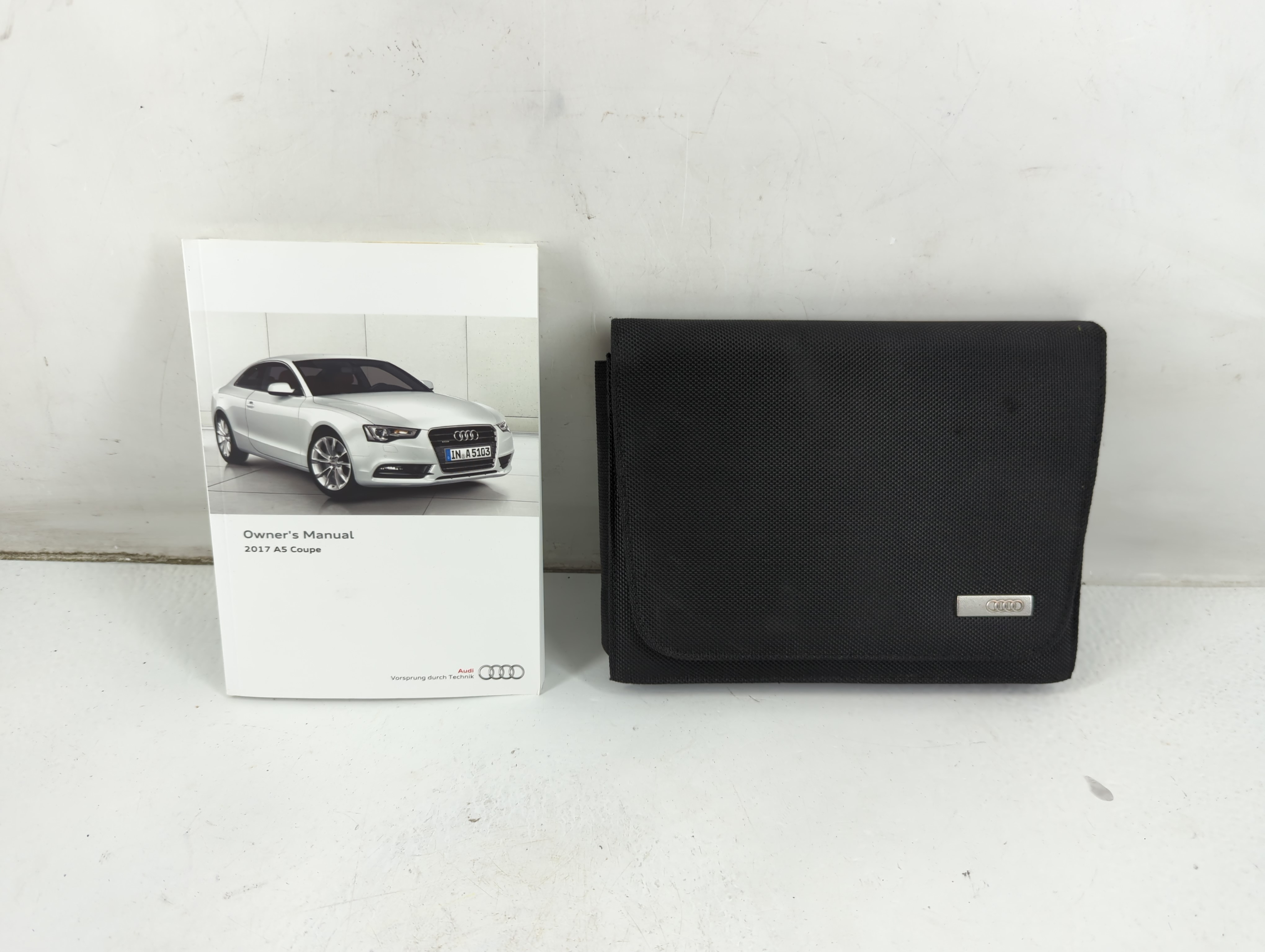 Picture of 2017 Audi A5 Owners Manual Book Guide 937134