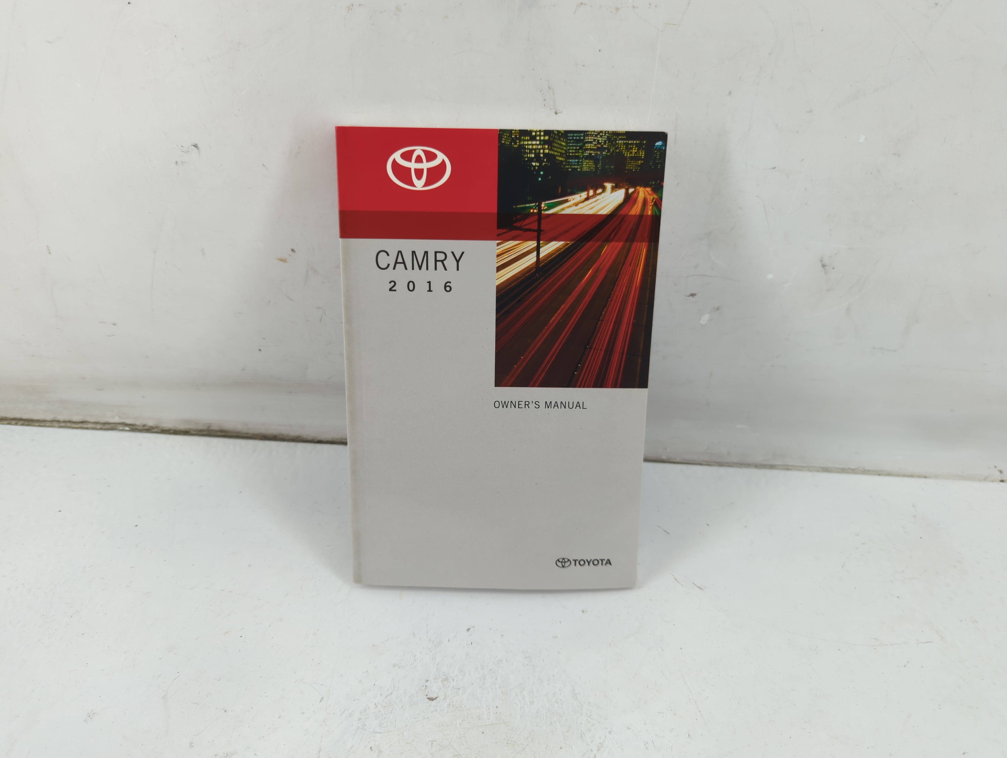 2016 Toyota Camry Owners Manual Book Guide 937141 - Oemusedautoparts1.com