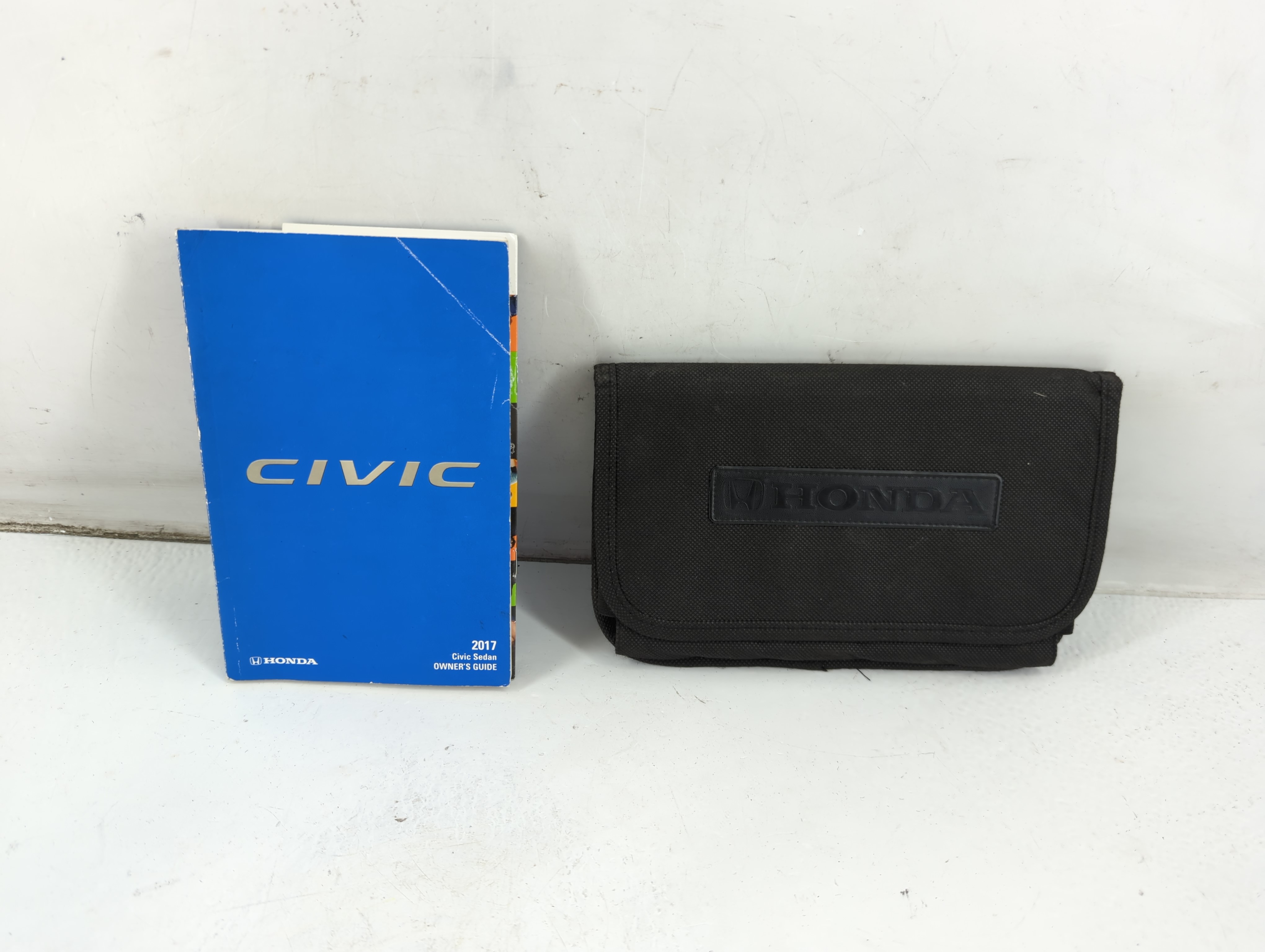 2017 Honda Civic Owners Manual Book Guide 937145 - Oemusedautoparts1.com