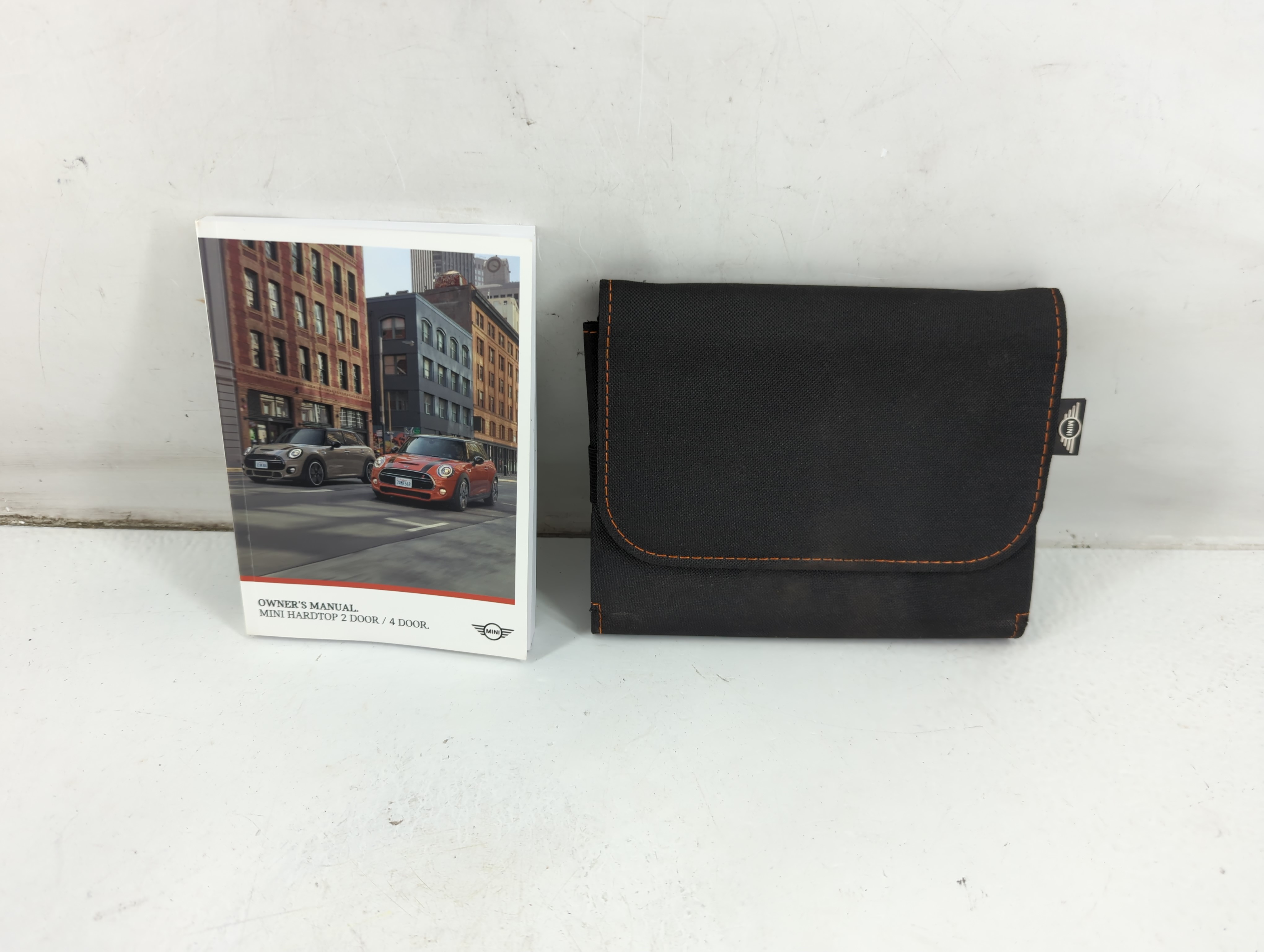 2020 Mini Cooper Owners Manual Book Guide 937146 - Oemusedautoparts1.com