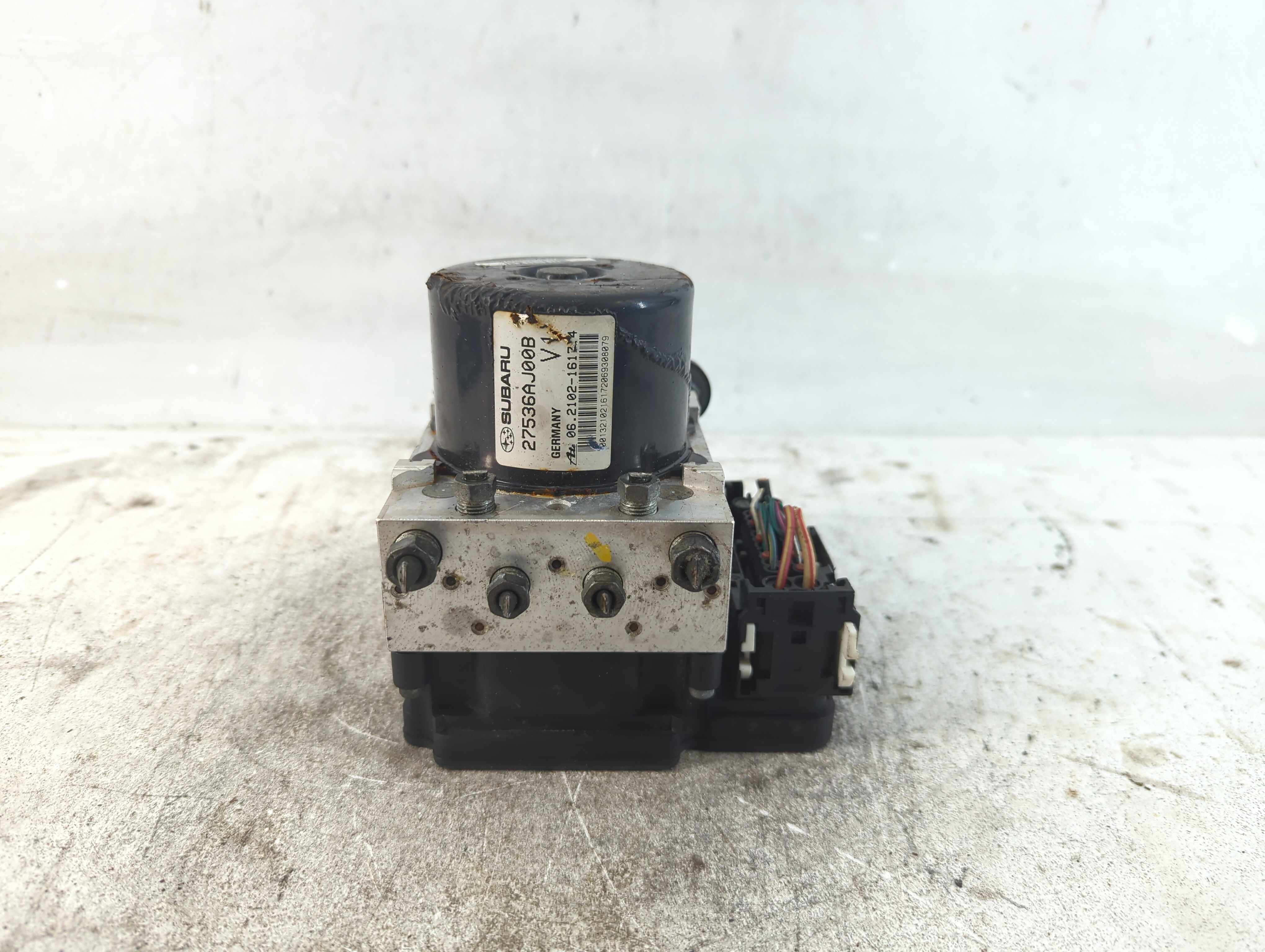 2010-2011 Subaru Legacy Abs Pump Control Module 937154 - Oemusedautoparts1.com
