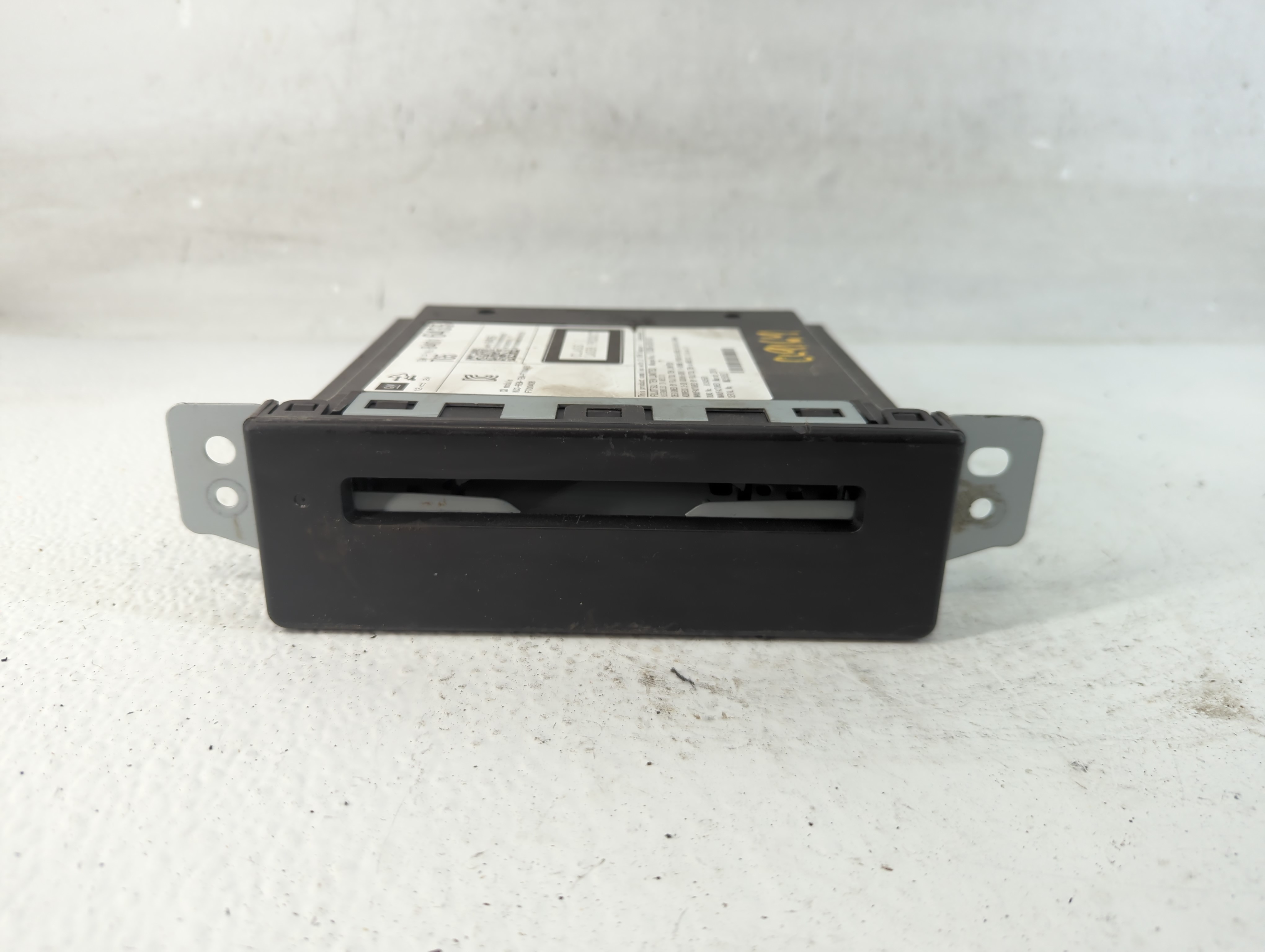 2016-2019 Chevrolet Silverado 1500 Am Fm Cd Player Radio Receiver 937160 - Oemusedautoparts1.com