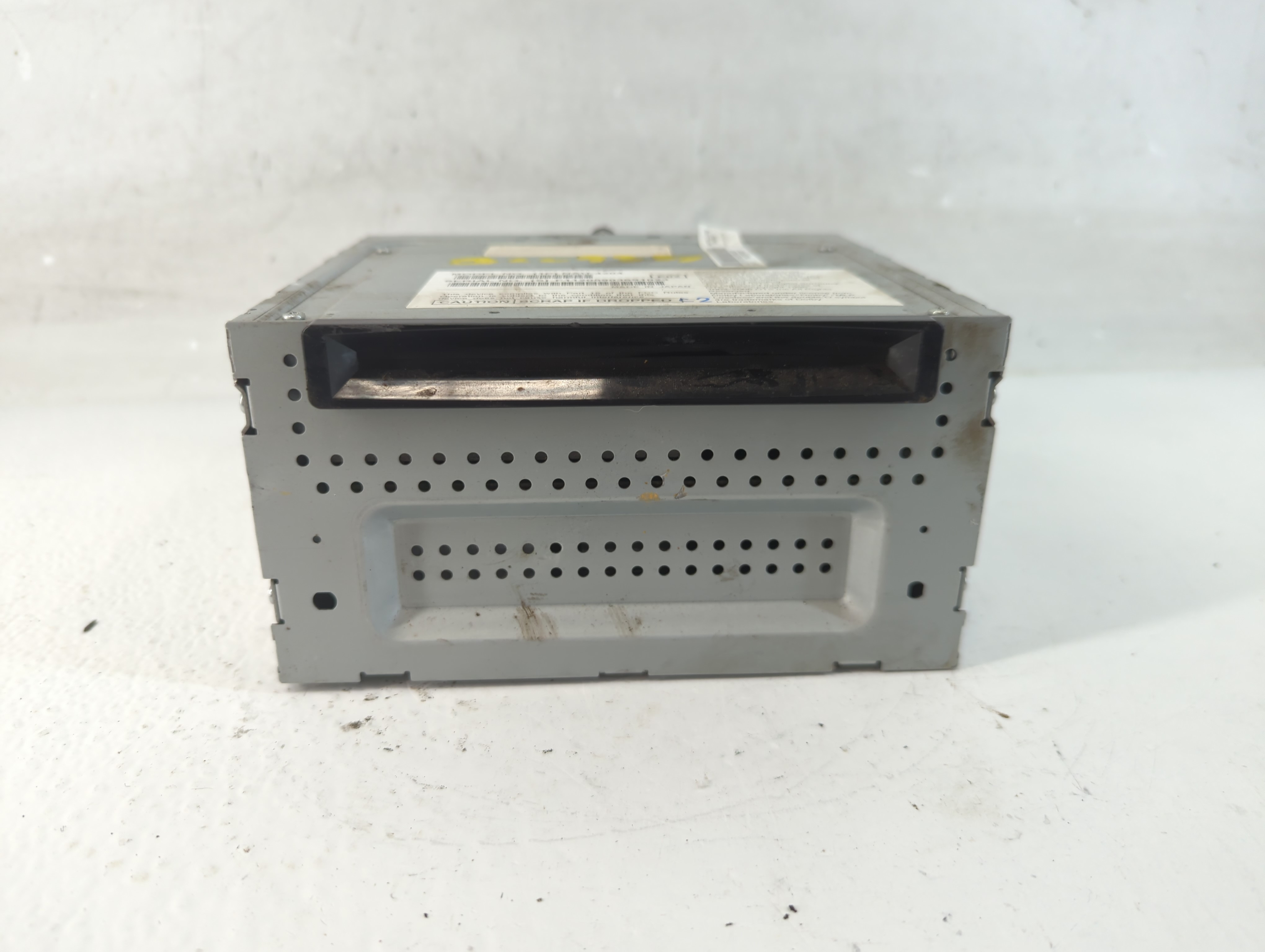 2010-2010 Ford Taurus Am Fm Cd Player Radio Receiver 937174 - Oemusedautoparts1.com