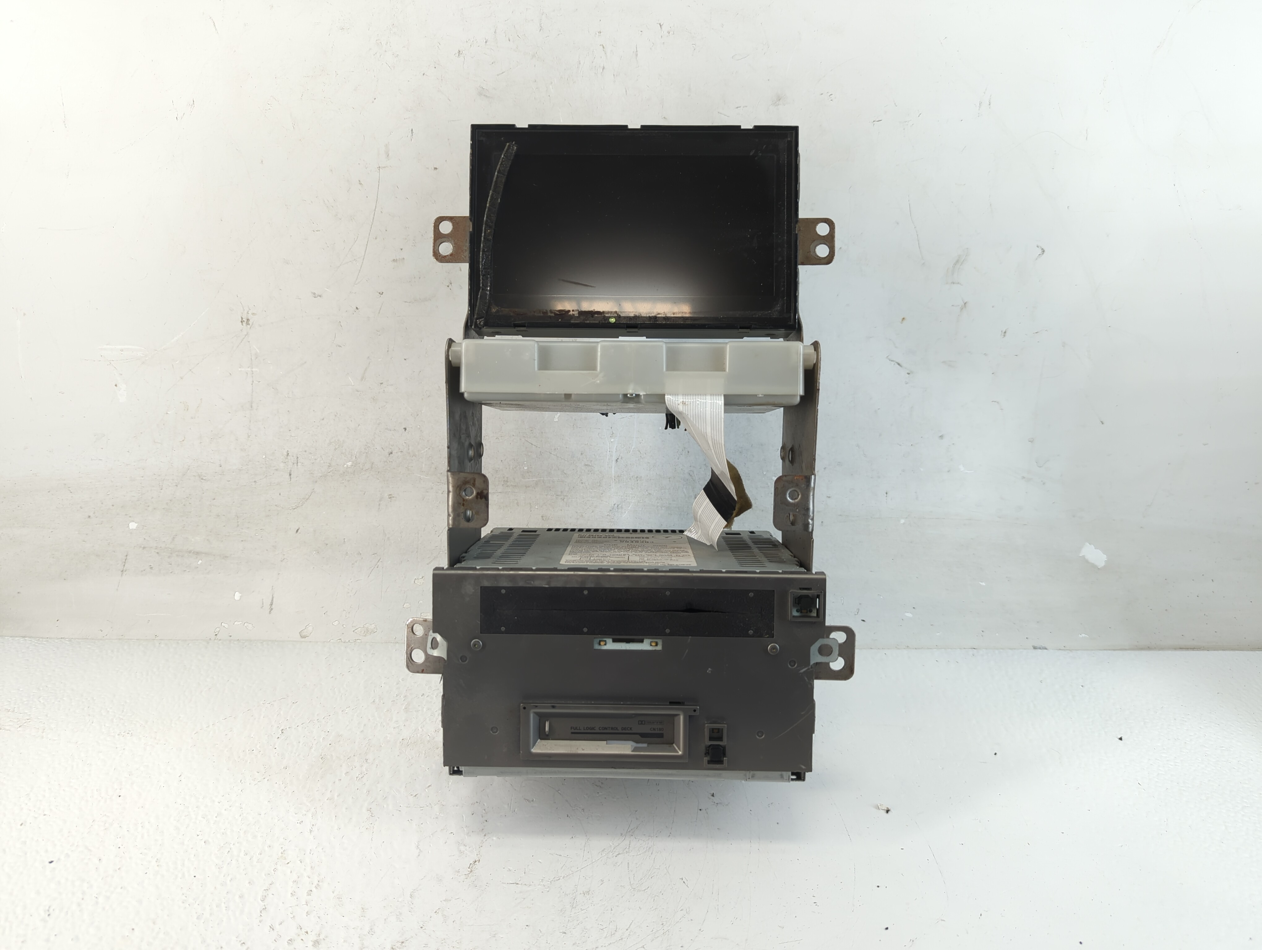 2005 Nissan Maxima Am Fm Cd Player Radio Receiver 937189 - Oemusedautoparts1.com
