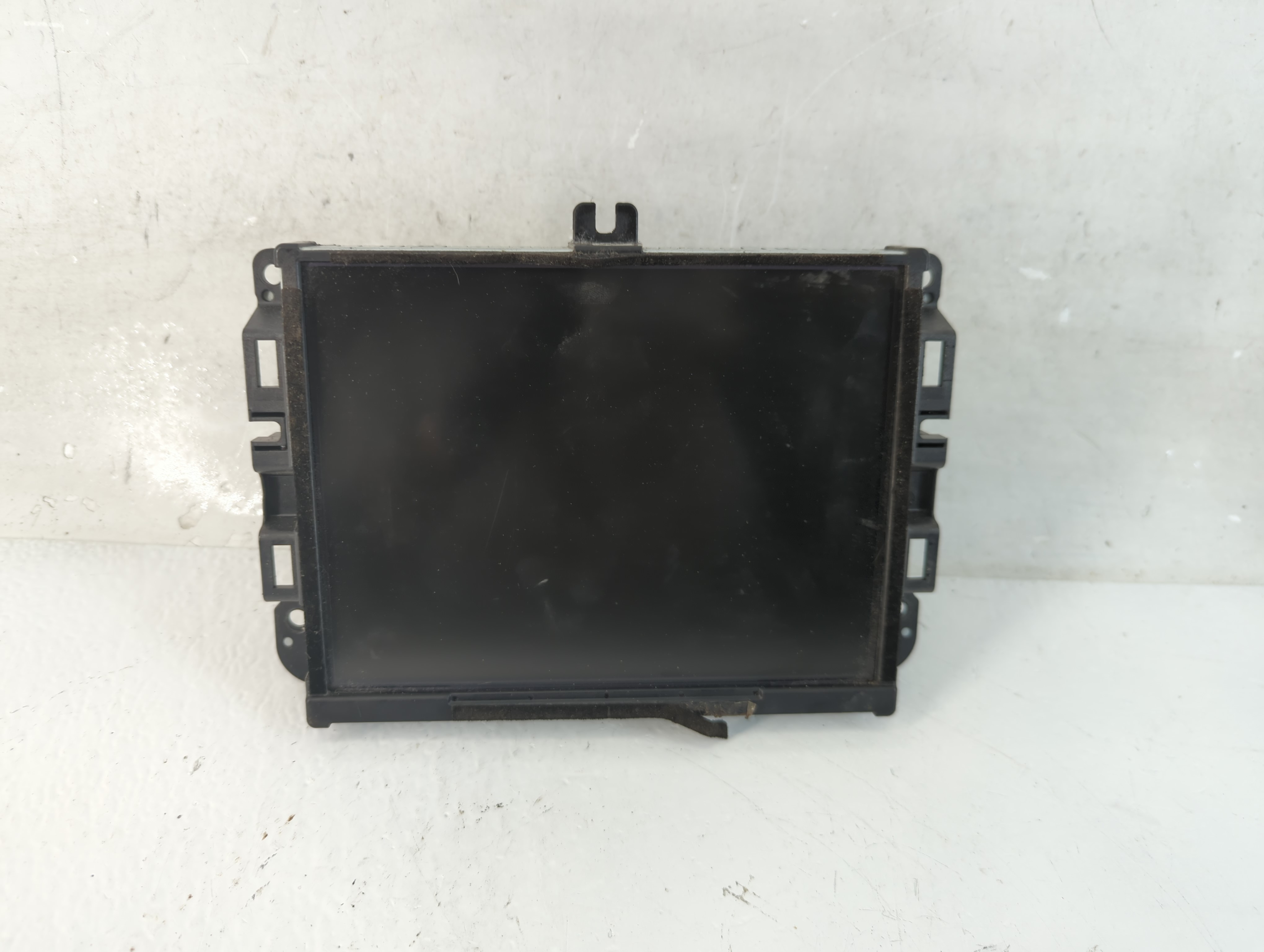 2015-2015 Jeep Cherokee Am Fm Cd Player Radio Receiver 937208 - Oemusedautoparts1.com