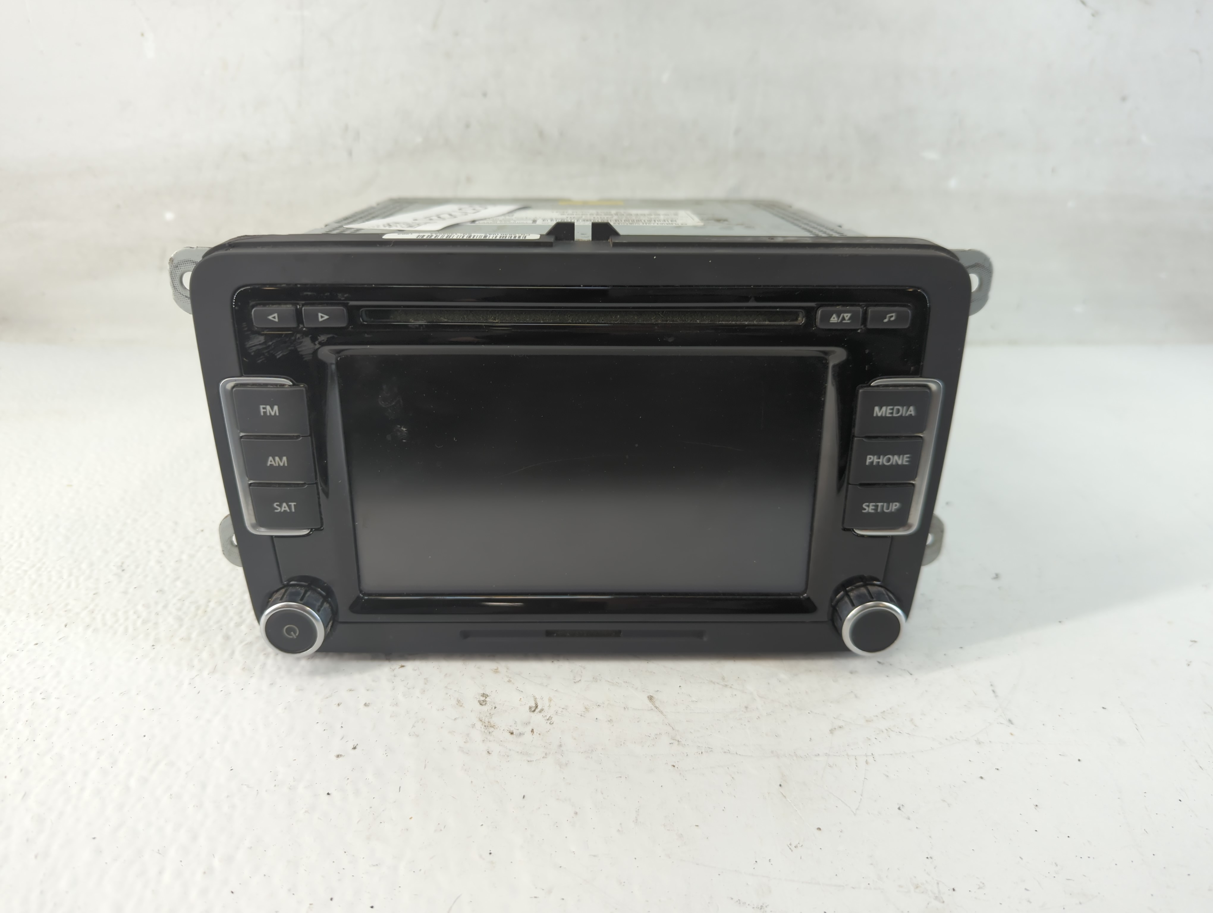 2010-2017 Volkswagen Jetta Am Fm Cd Player Radio Receiver 937228 - Oemusedautoparts1.com