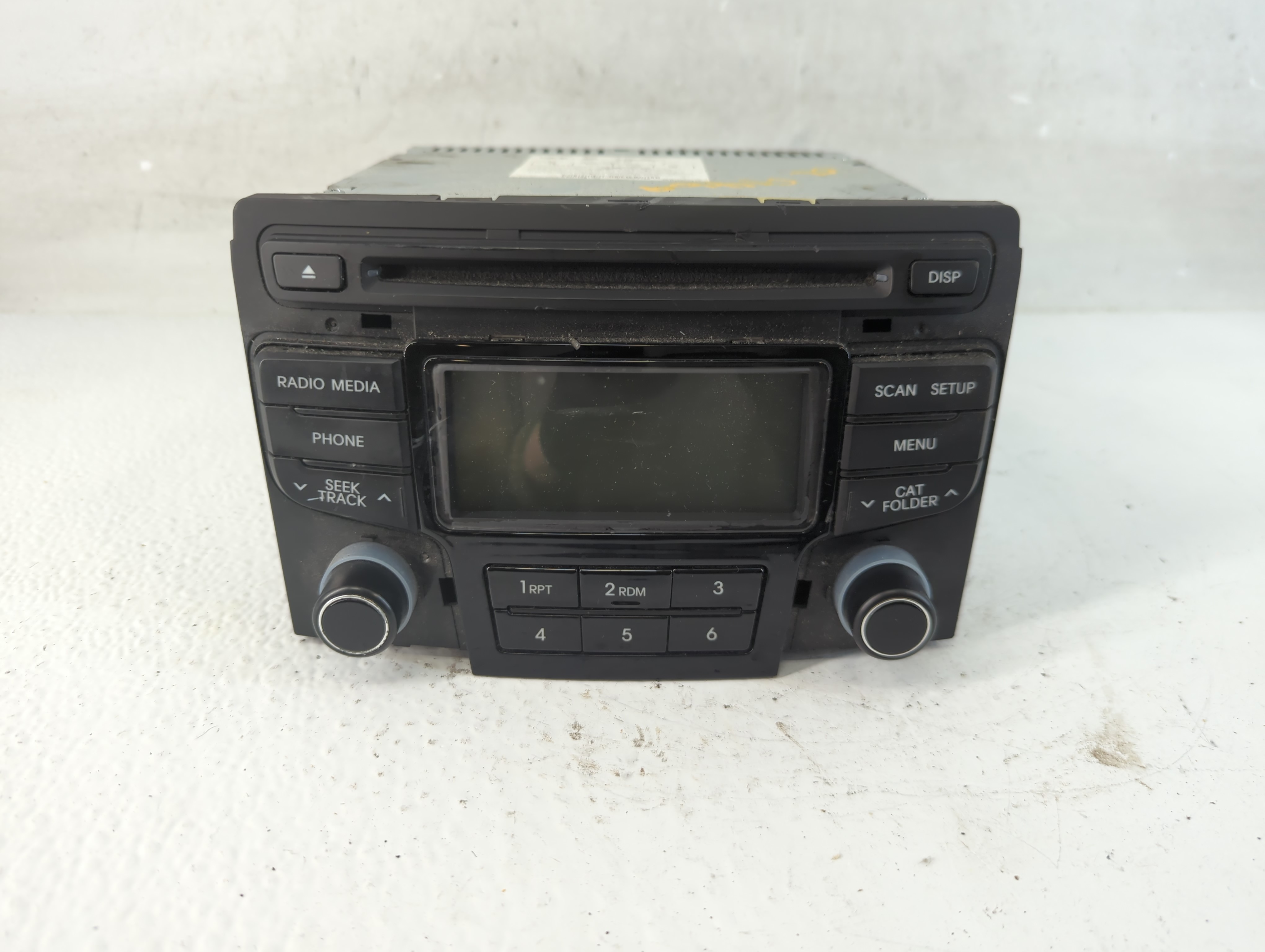 2013-2013 Hyundai Sonata Am Fm Cd Player Radio Receiver 937236 - Oemusedautoparts1.com