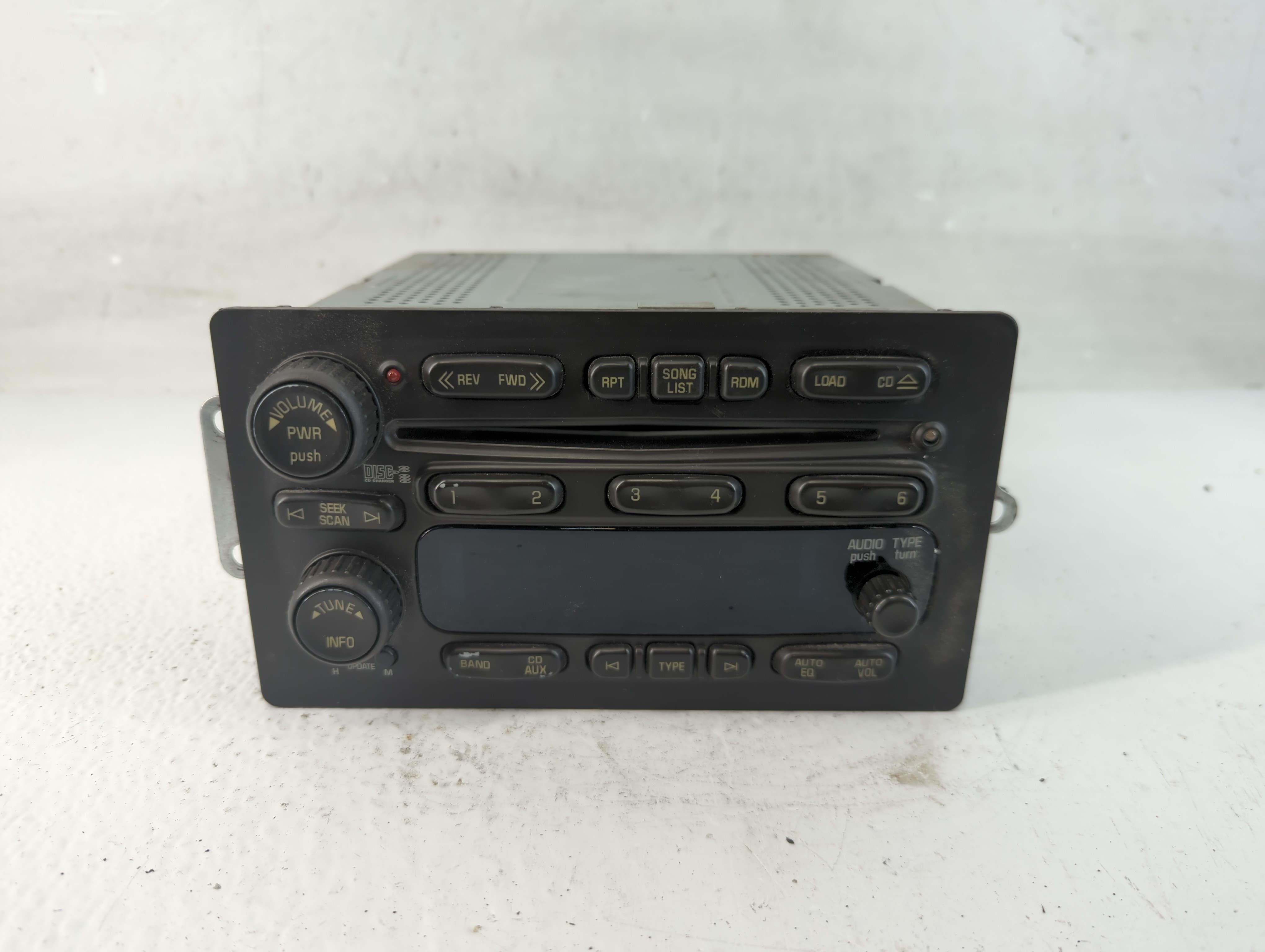 2005-2009 Gmc Envoy Am Fm Cd Player Radio Receiver 937253 - Oemusedautoparts1.com