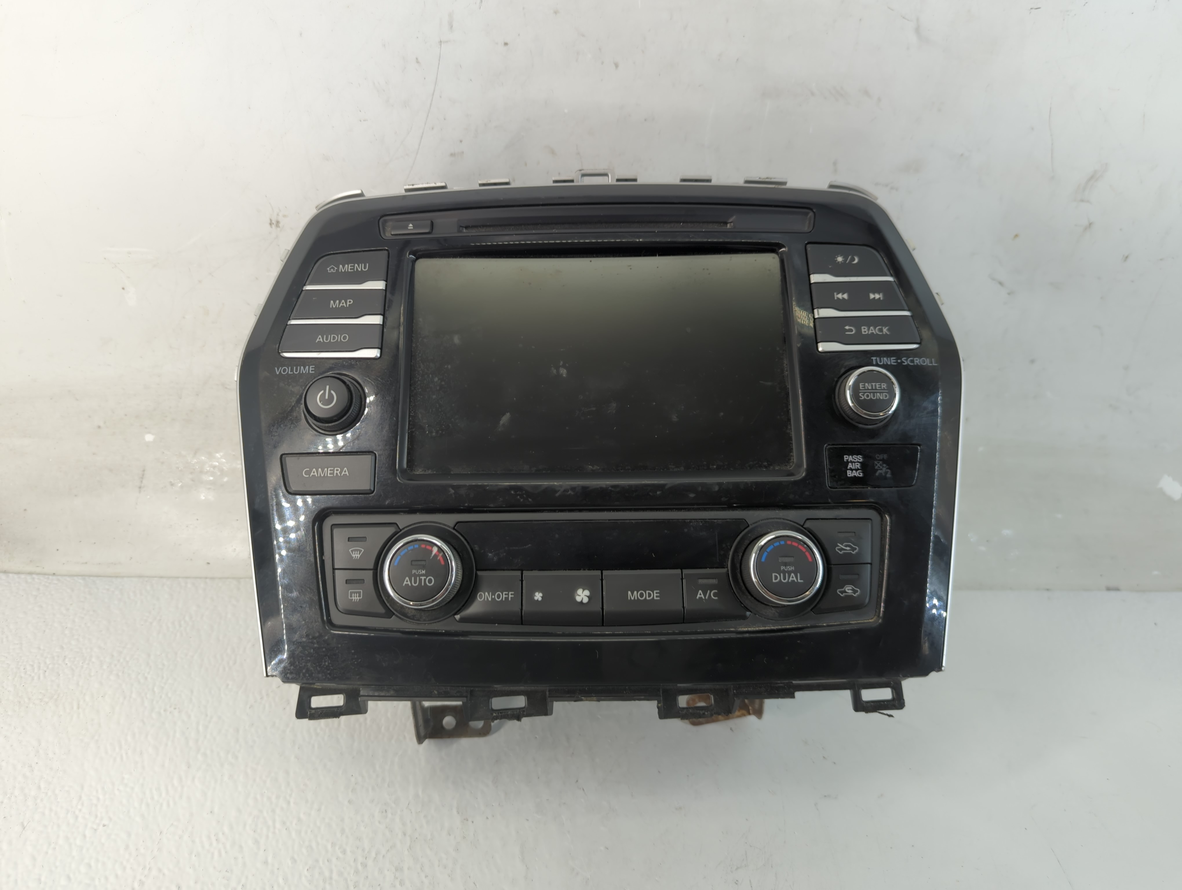 Nissan Maxima Am Fm Cd Player Radio Receiver 937267 - Oemusedautoparts1.com
