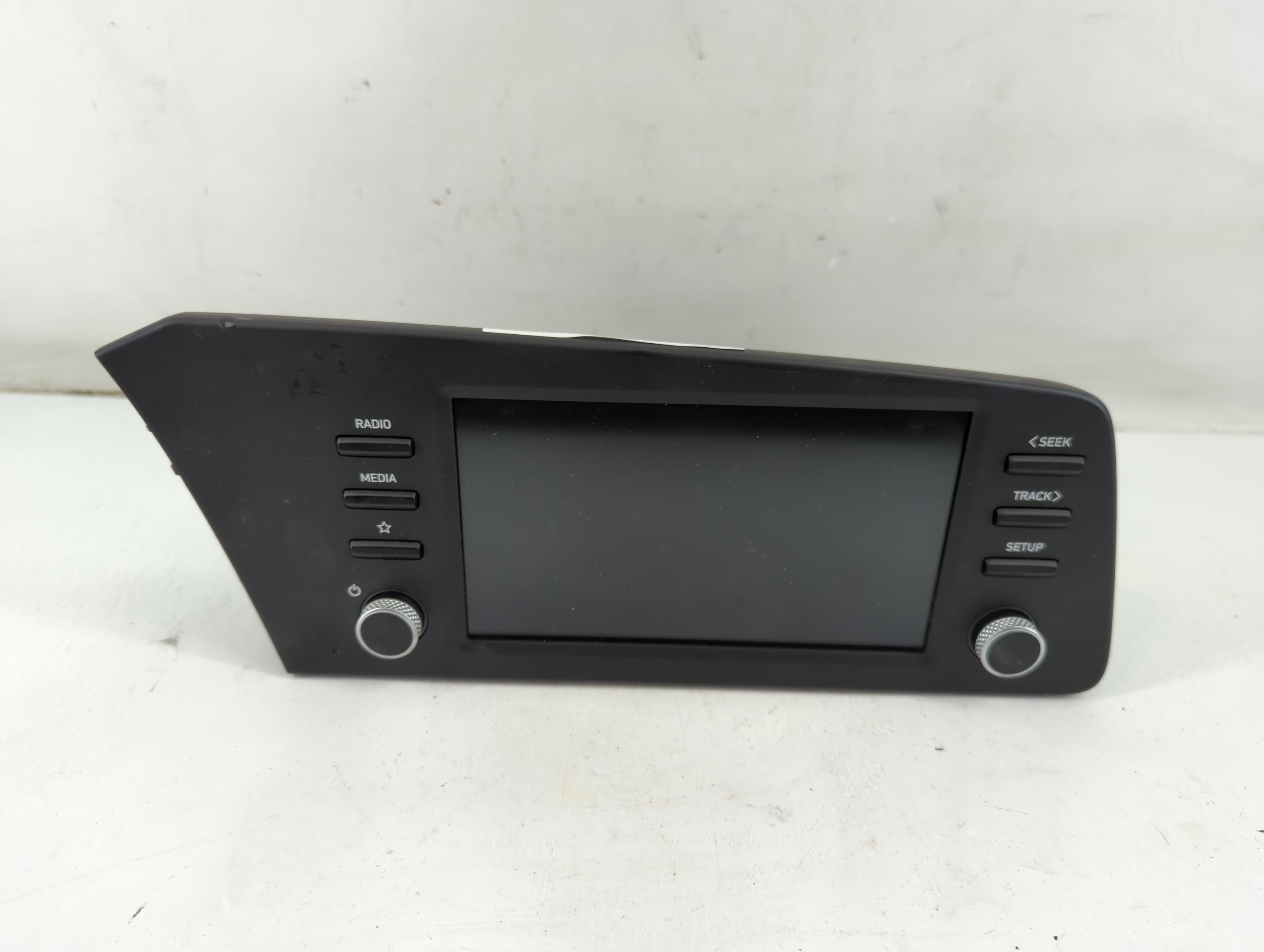 2021-2022 Hyundai Elantra Am Fm Cd Player Radio Receiver 937308 - Oemusedautoparts1.com
