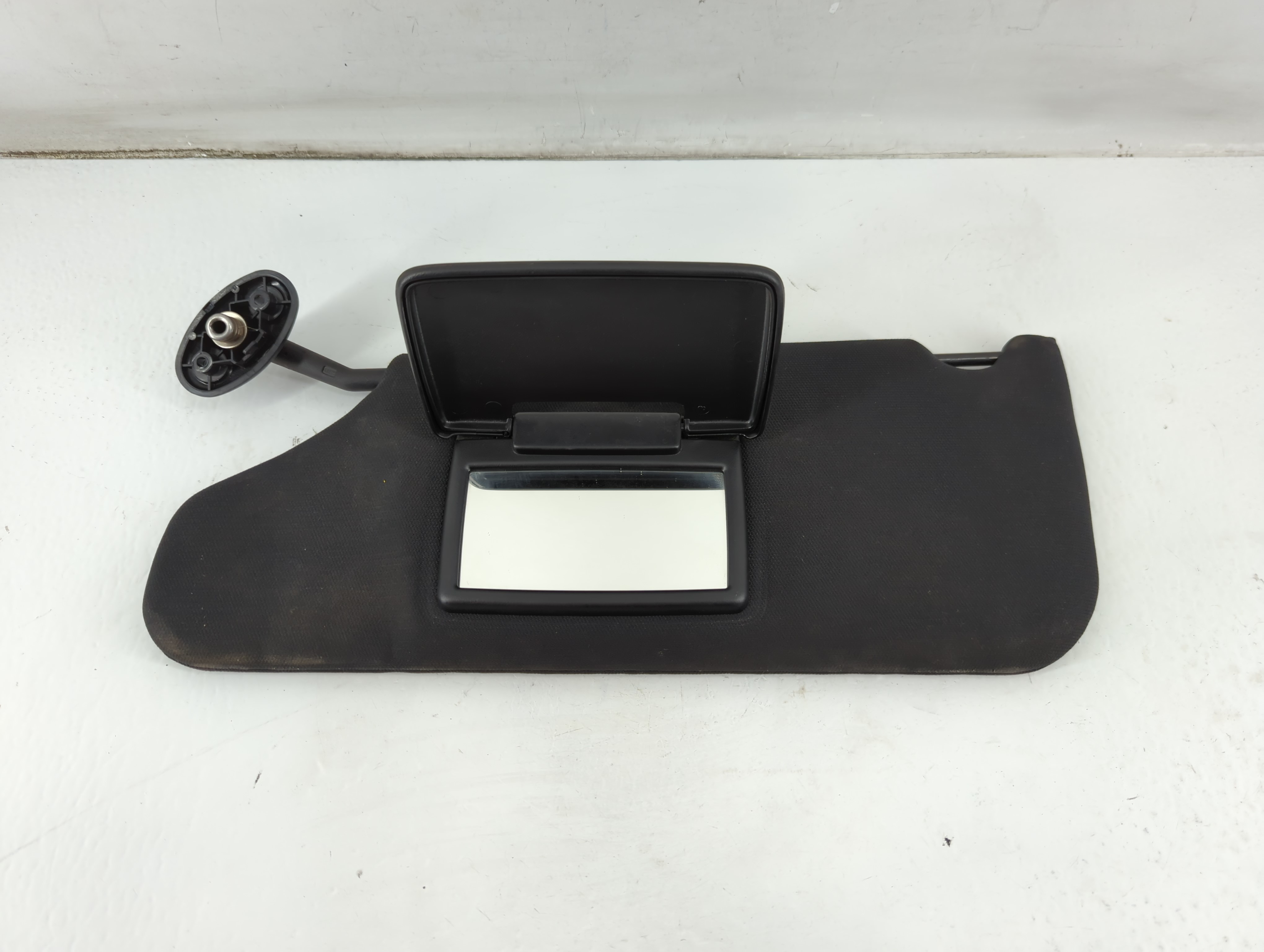 2011-2014 Dodge Avenger Passenger Sun Visor Mirror Right Sunvisor Black 937330 - Oemusedautoparts1.com