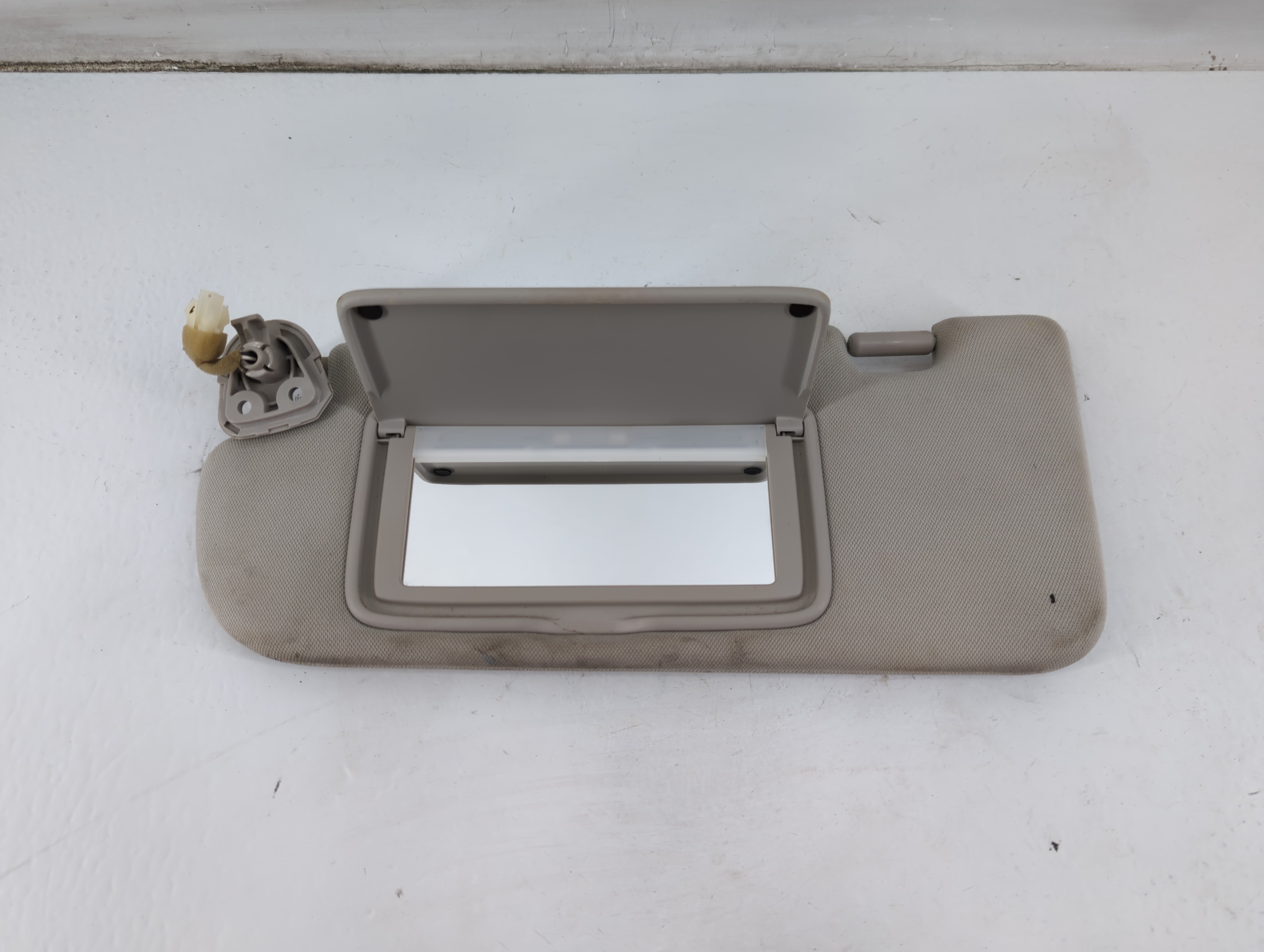 Picture of 2014-2020 Infiniti Q50 Passenger Sun Visor Mirror Right Sunvisor Ivory 937331