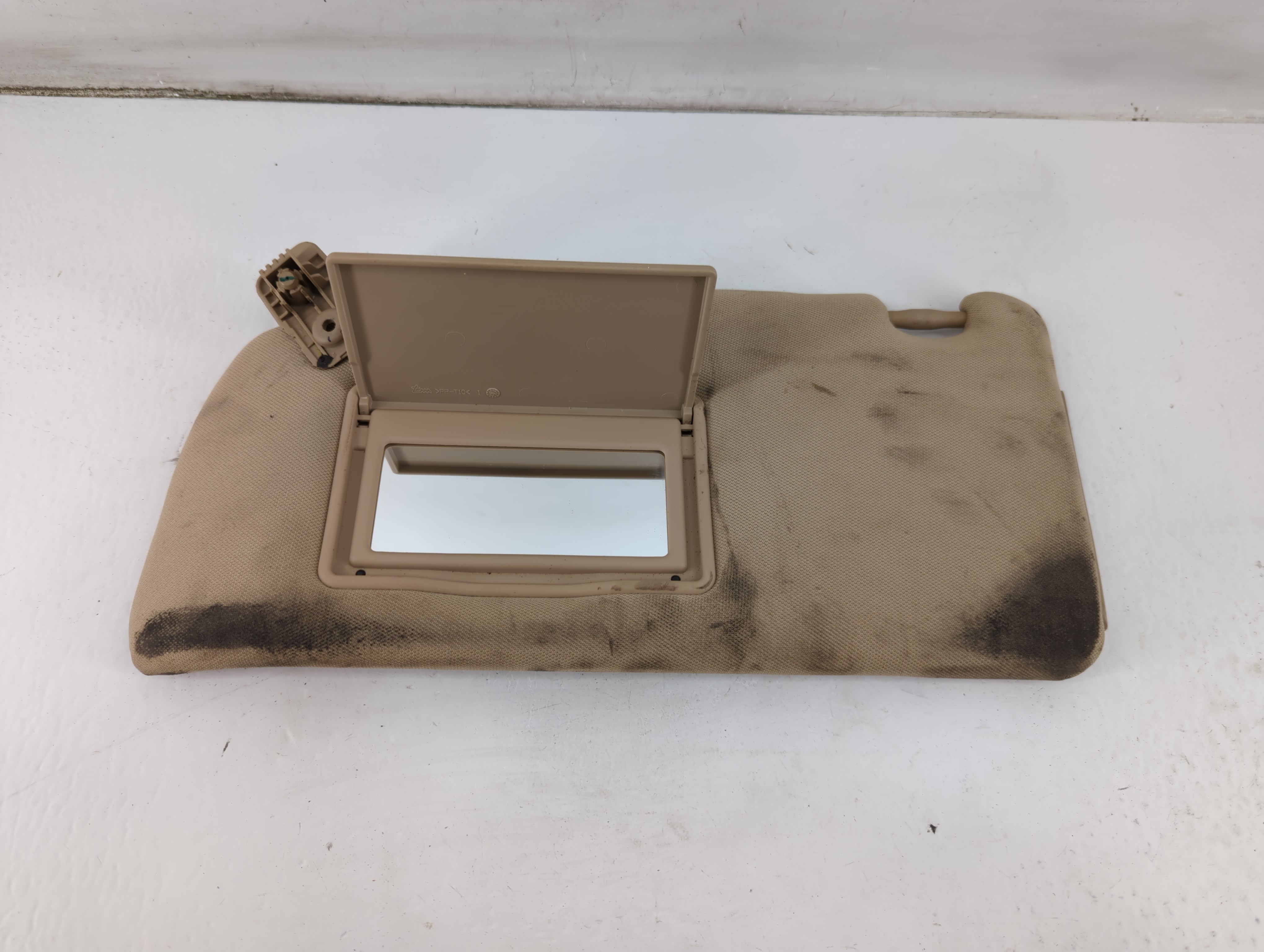 2005-2012 Nissan Pathfinder Driver Sun Visor Mirror Left Sunvisor Beige 937347 - Oemusedautoparts1.com