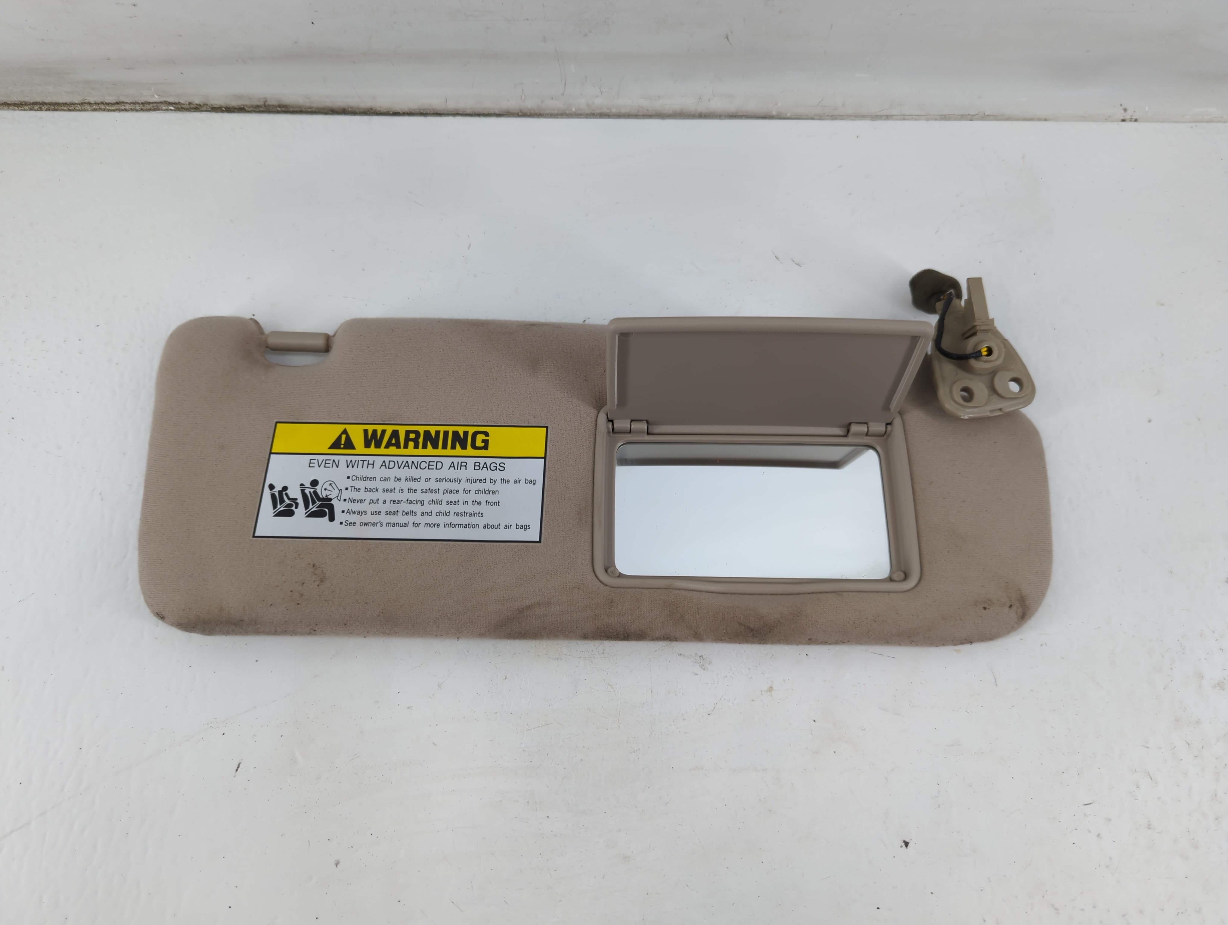 2006-2006 Hyundai Sonata Passenger Sun Visor Mirror Right Sunvisor Grey 937355 - Oemusedautoparts1.com
