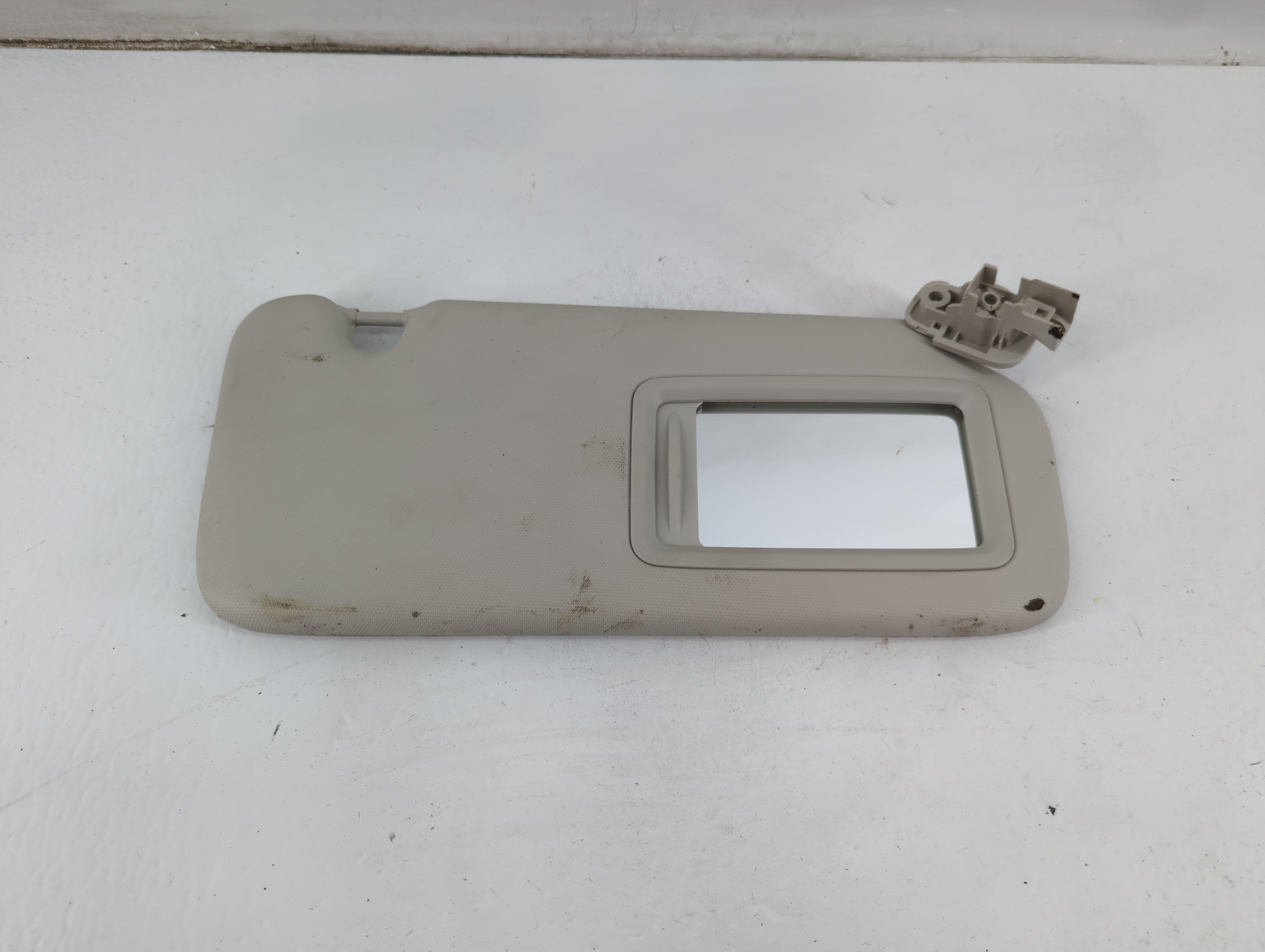 Picture of 2024 Mazda Cx-30 Passenger Sun Visor Mirror Right Sunvisor Ivory 937357