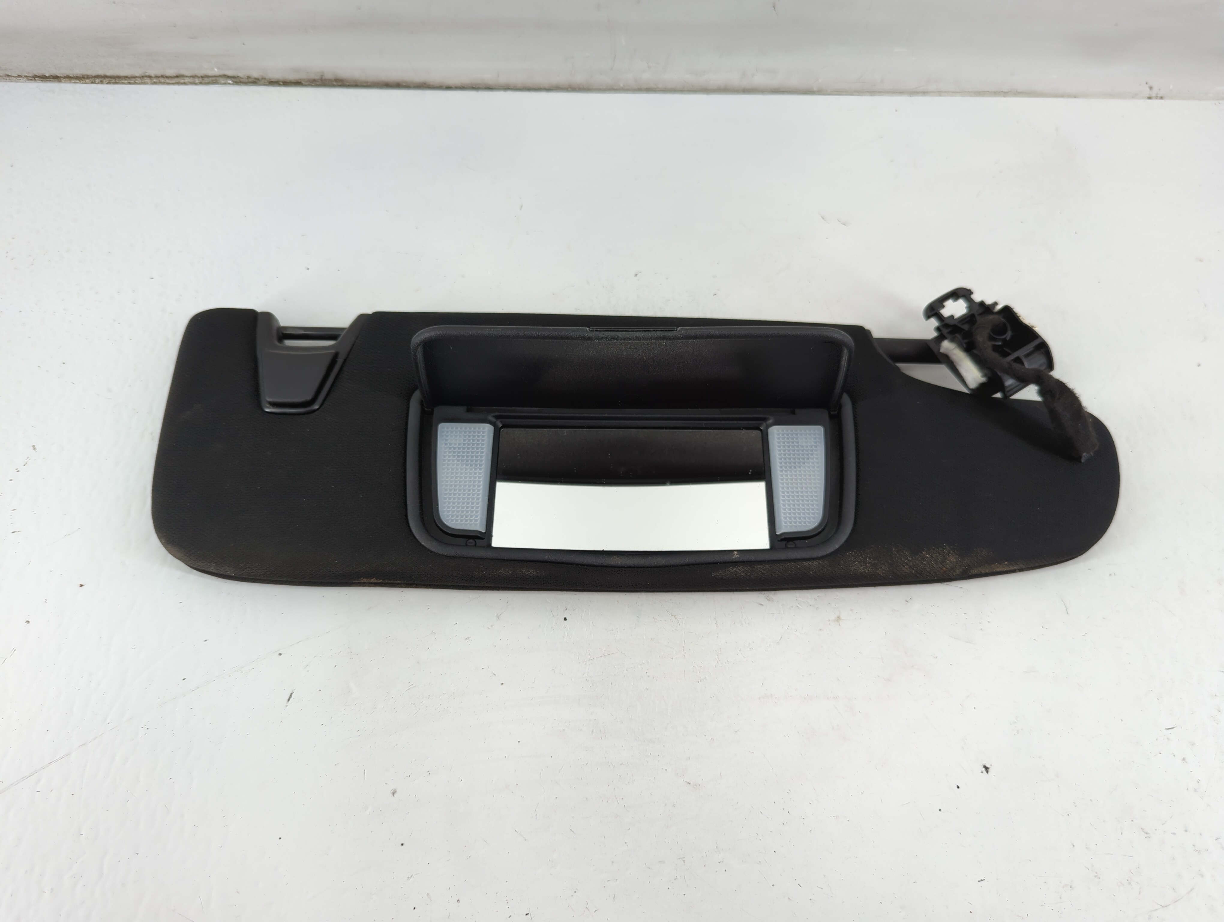 2015-2022 Ford Mustang Passenger Sun Visor Mirror Right Sunvisor Black 937363 - Oemusedautoparts1.com