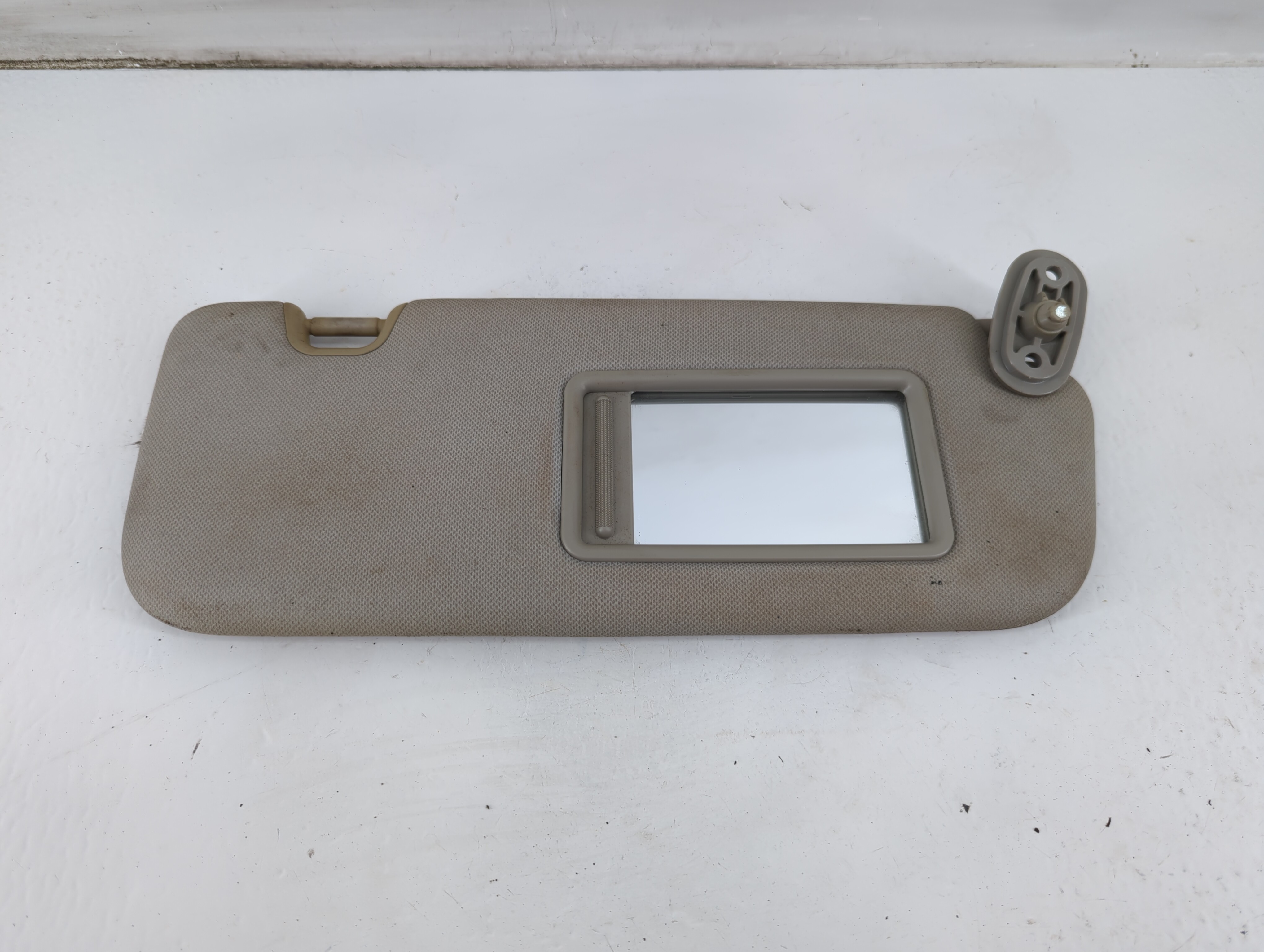 Picture of 2014-2016 Kia Forte Passenger Sun Visor Mirror Right Sunvisor Gray 937394