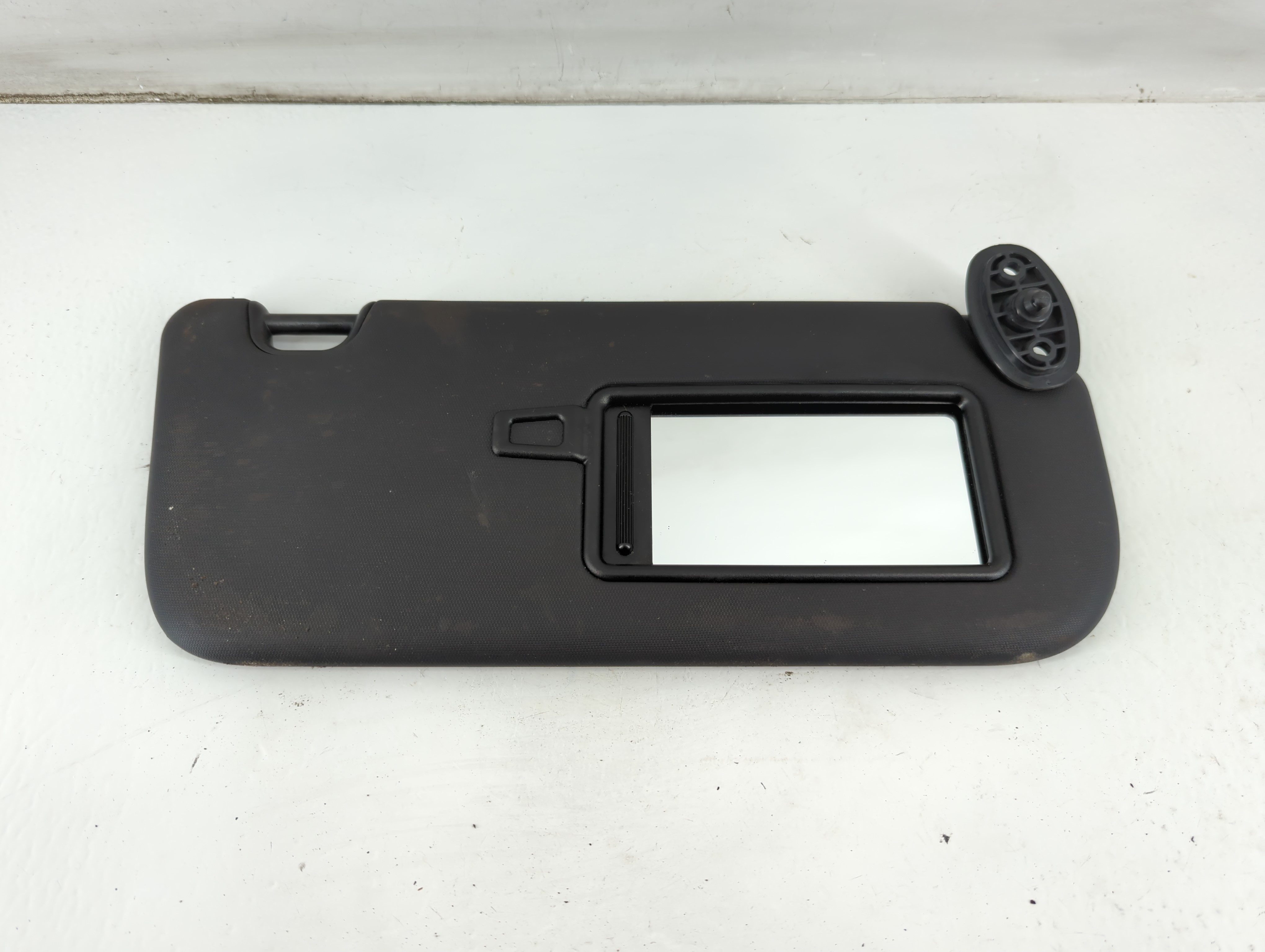2014-2019 Kia Soul Passenger Sun Visor Mirror Right Sunvisor Black 937396 - Oemusedautoparts1.com