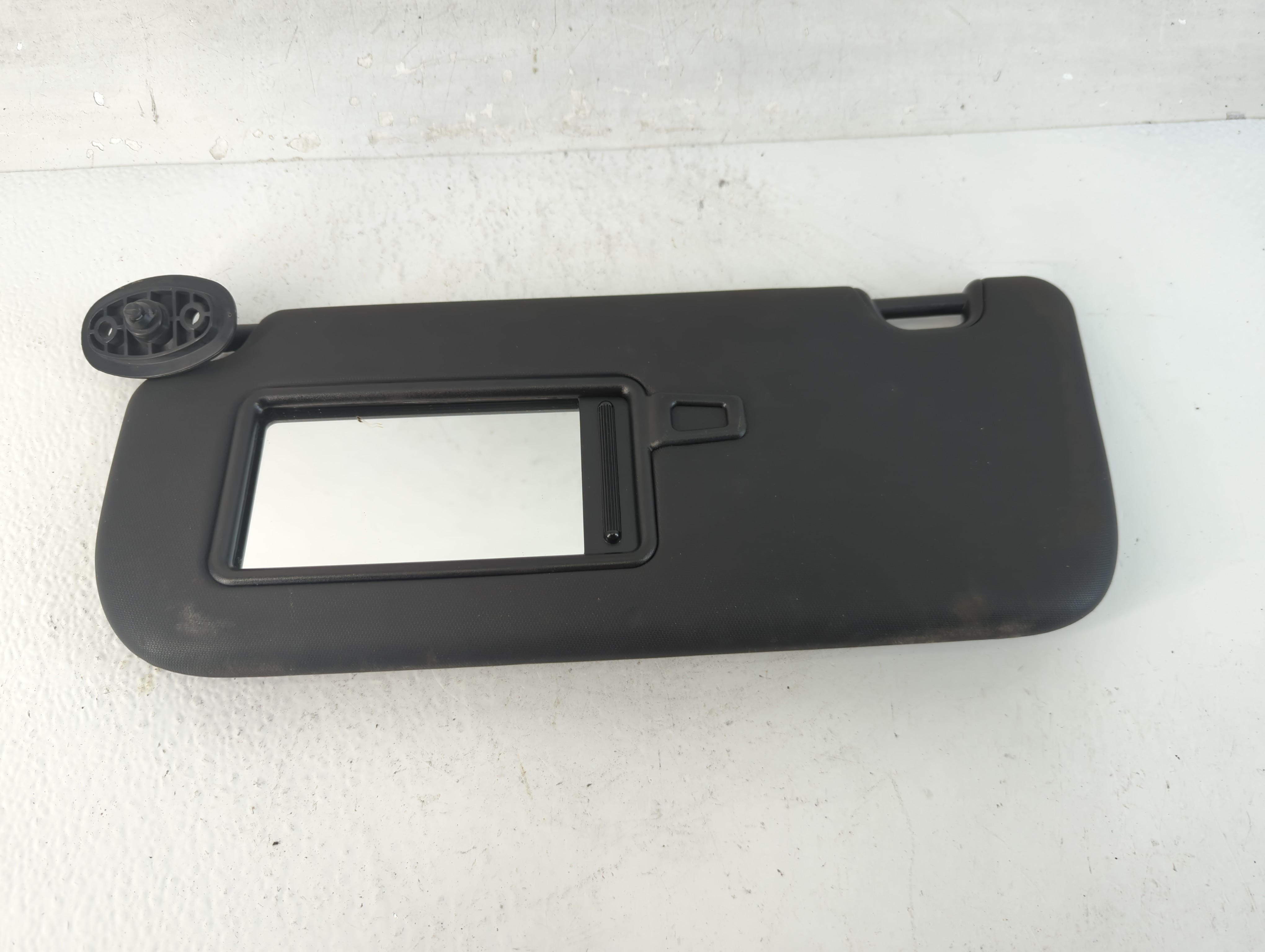 2014-2019 Kia Soul Driver Sun Visor Mirror Left Sunvisor Black 937398 - Oemusedautoparts1.com
