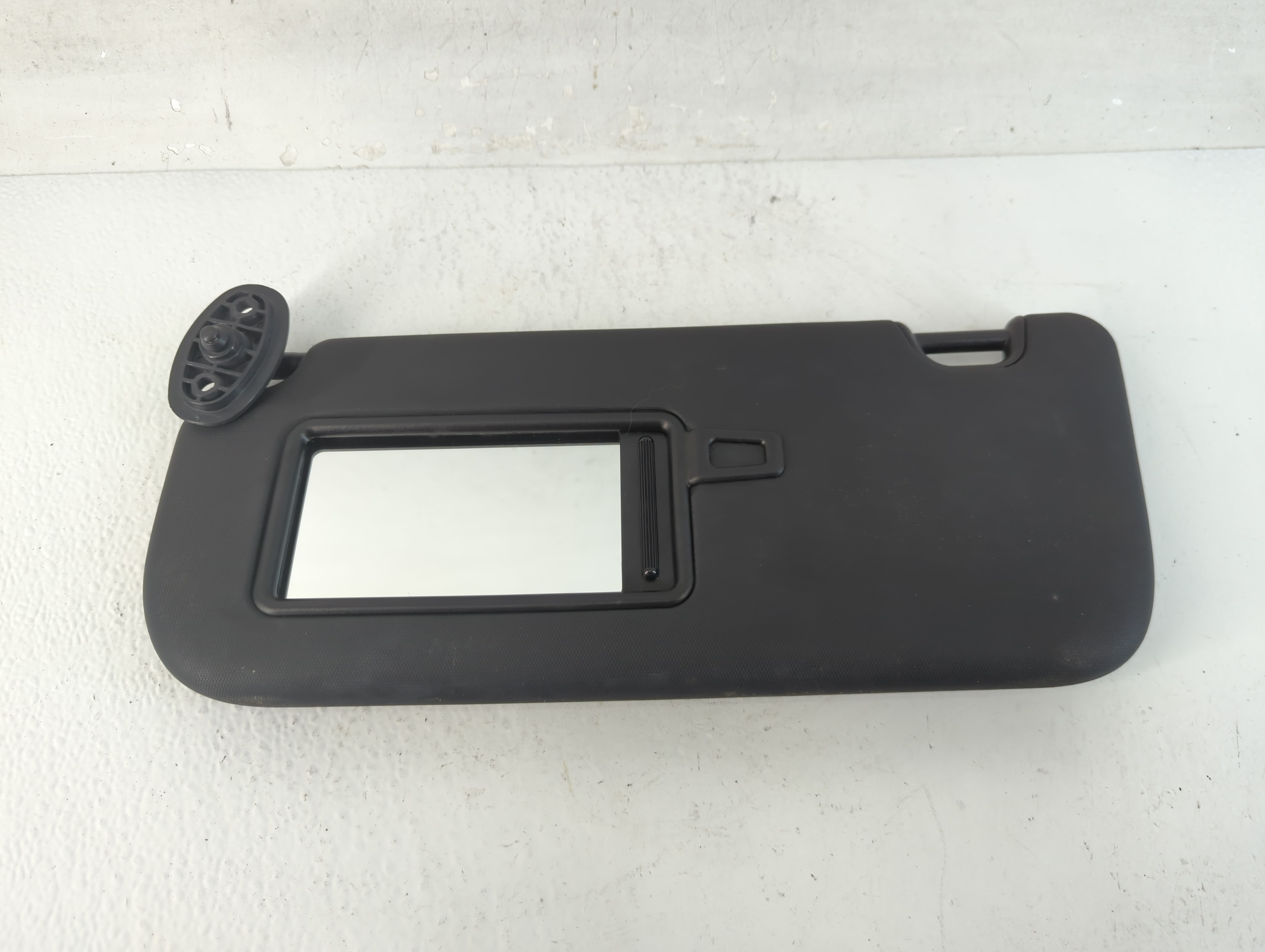 2014-2019 Kia Soul Driver Sun Visor Mirror Left Sunvisor Black 937407 - Oemusedautoparts1.com