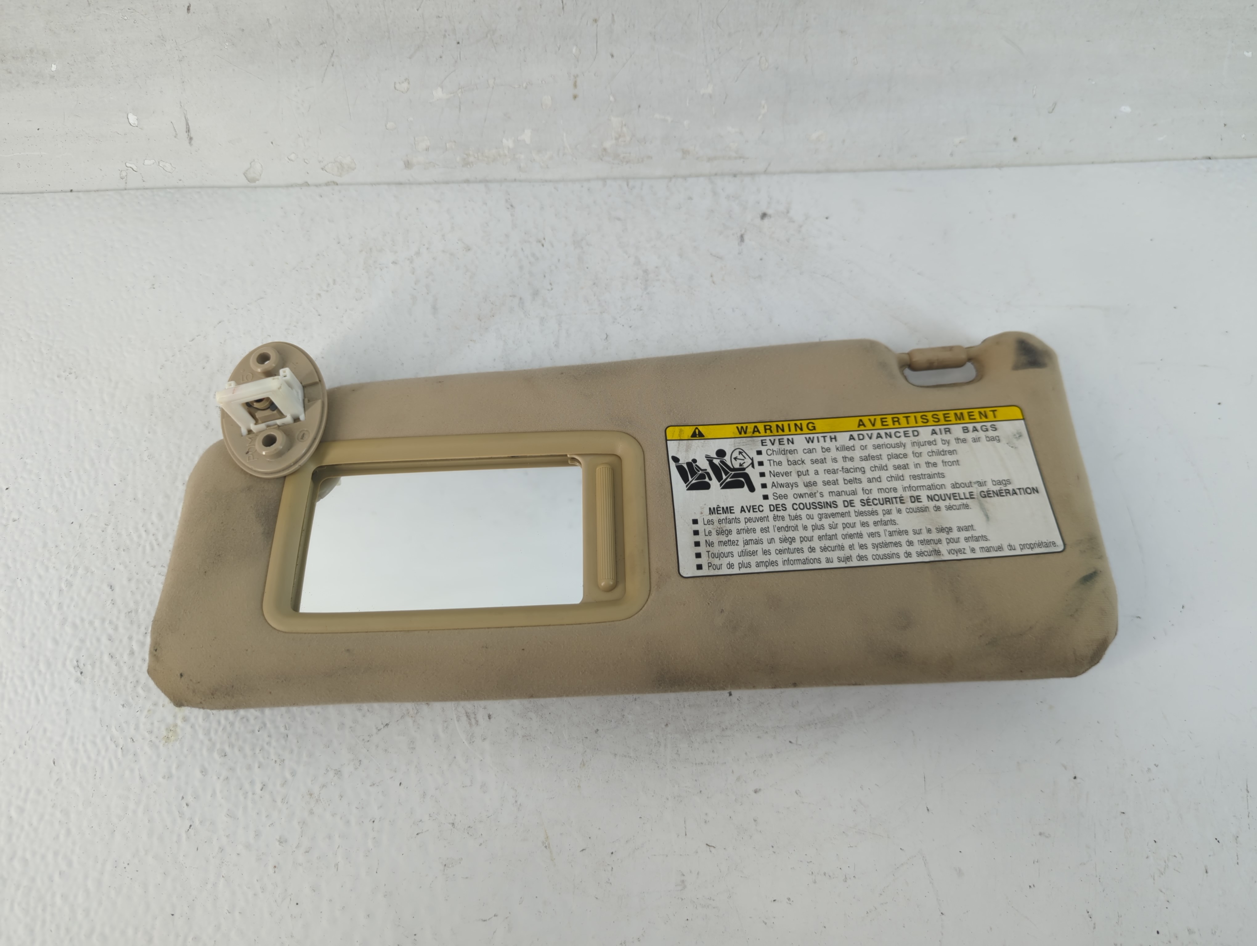 2007-2009 Lexus Is250 Driver Sun Visor Mirror Left Sunvisor Beige 937417 - Oemusedautoparts1.com