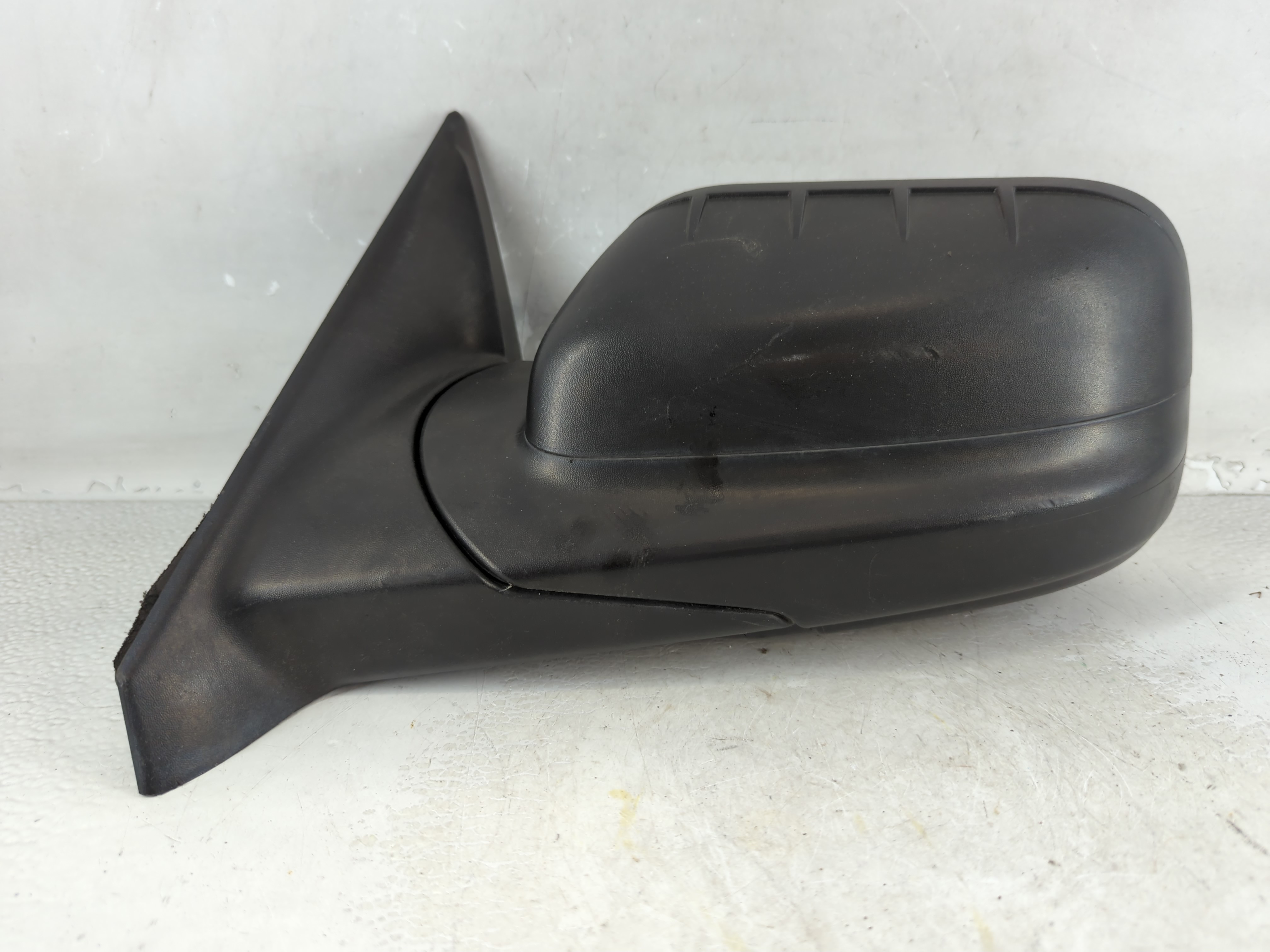 2014 Ford Explorer Driver Left Side View Manual Door Mirror Black 937493 - Oemusedautoparts1.com