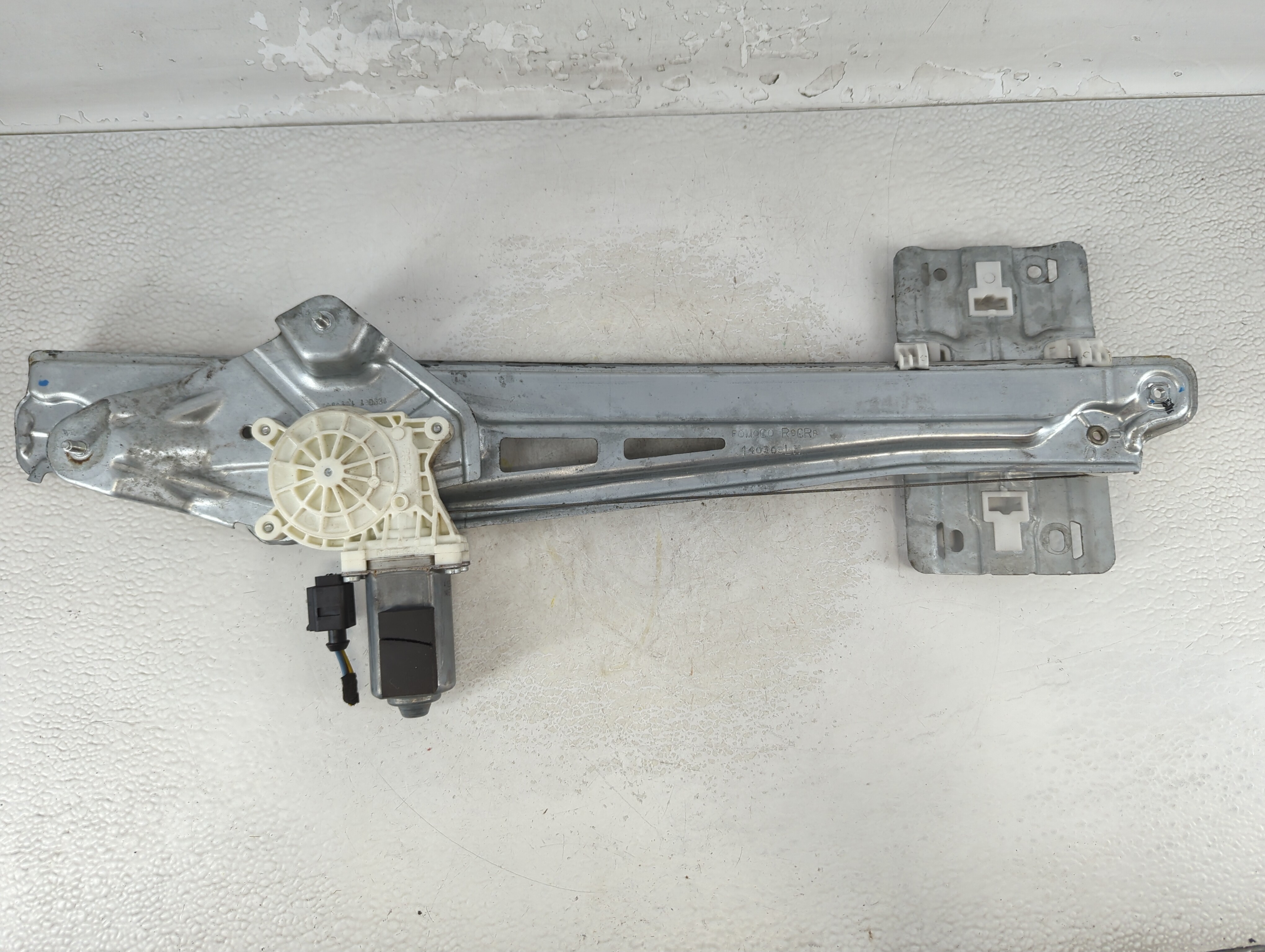 2014 Ford Explorer Driver Left Front Window Regulator 937505 - Oemusedautoparts1.com