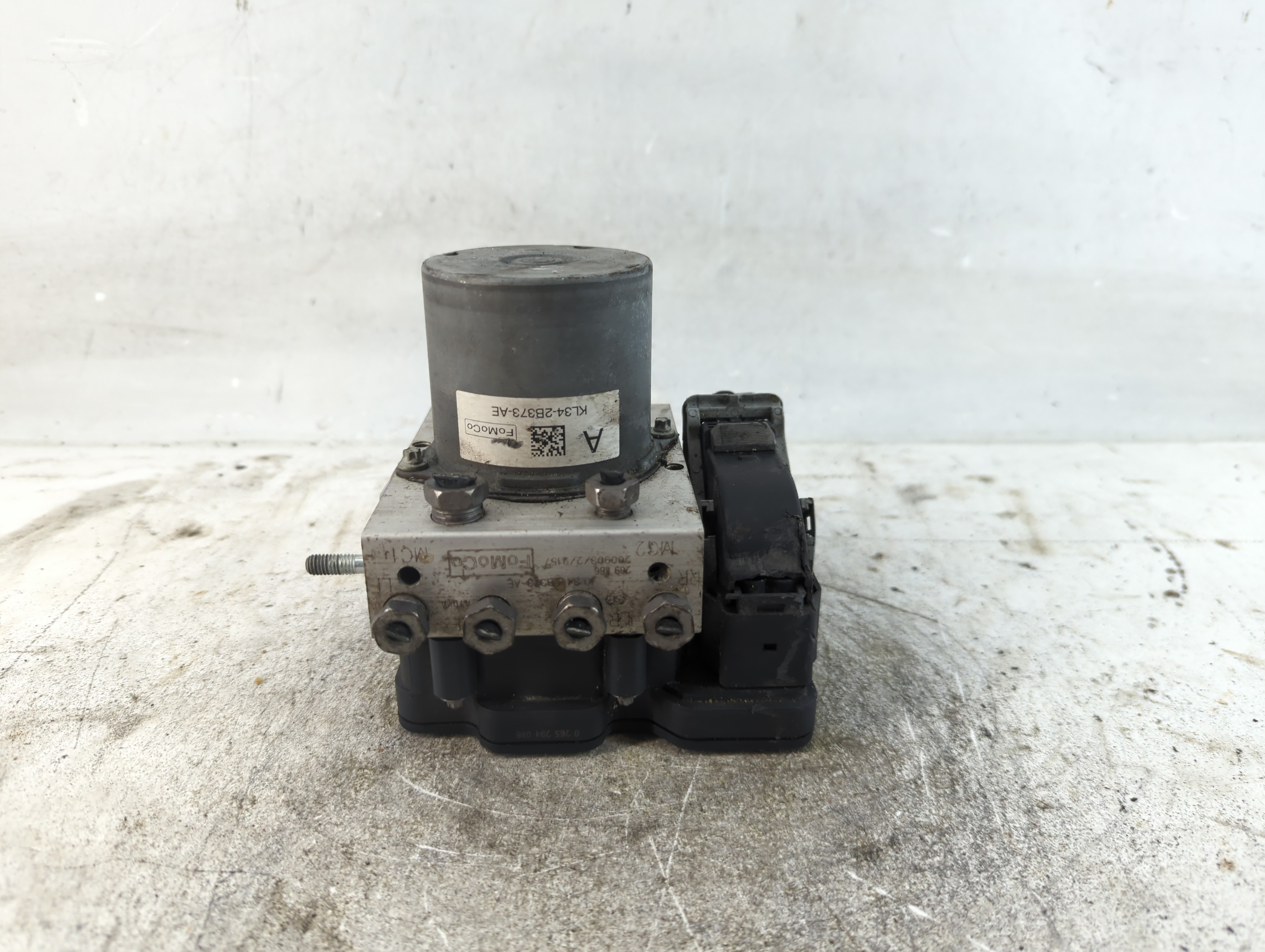 2019-2020 Ford F-150 Abs Pump Control Module 937563 - Oemusedautoparts1.com