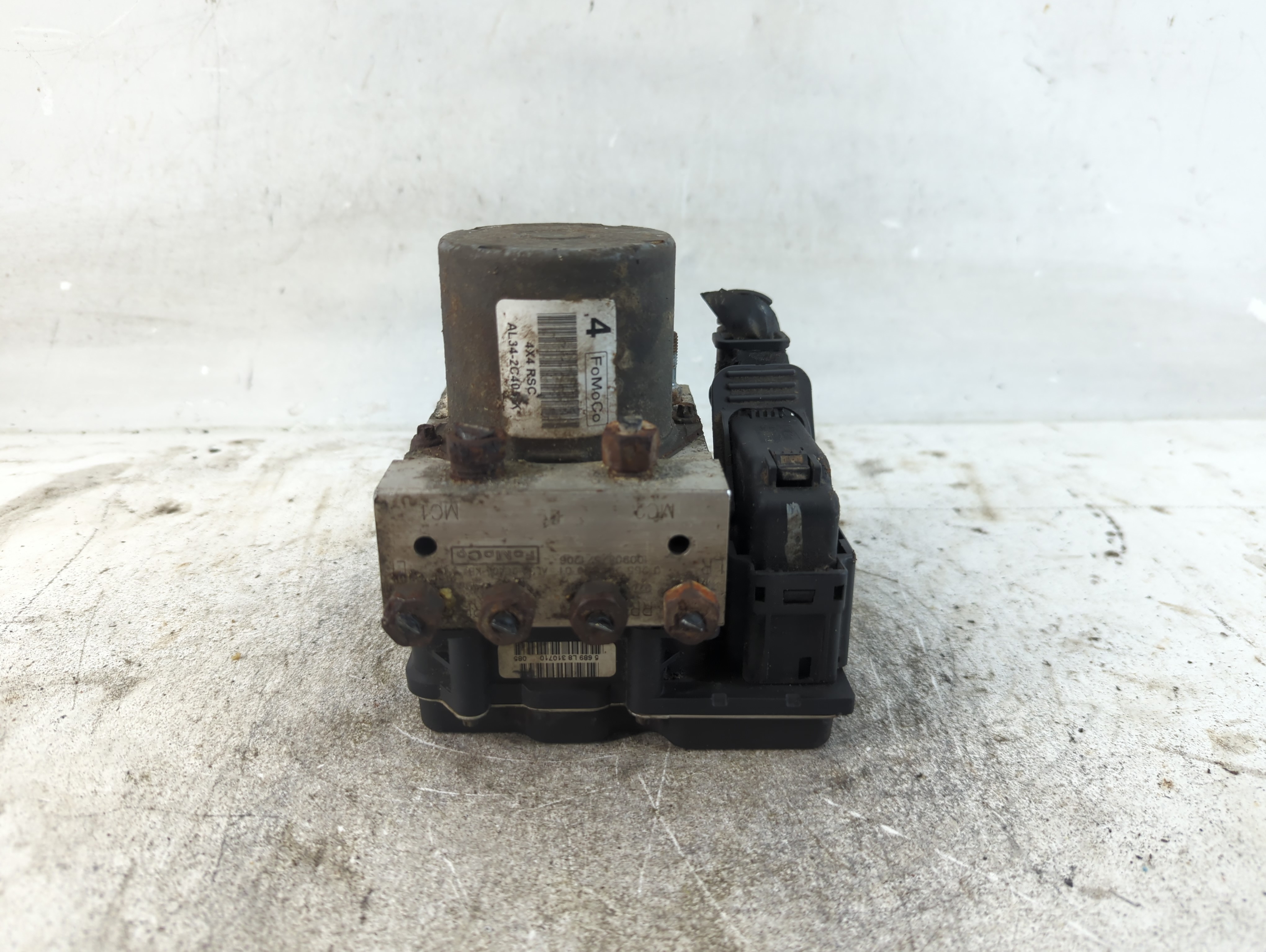 2010-2010 Ford F-150 Abs Pump Control Module 937564 - Oemusedautoparts1.com