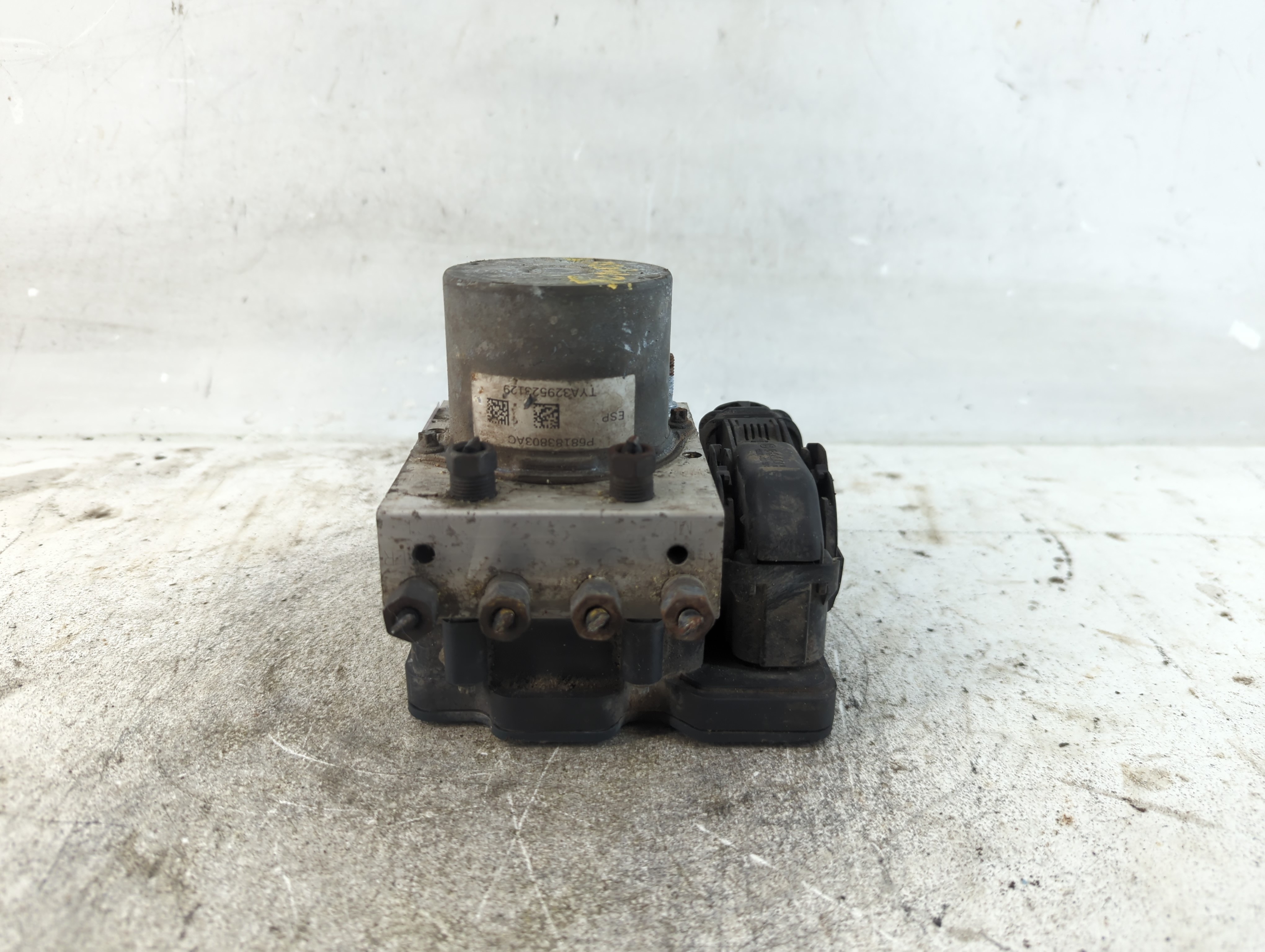 Picture of Dodge Caravan Abs Pump Control Module 937567