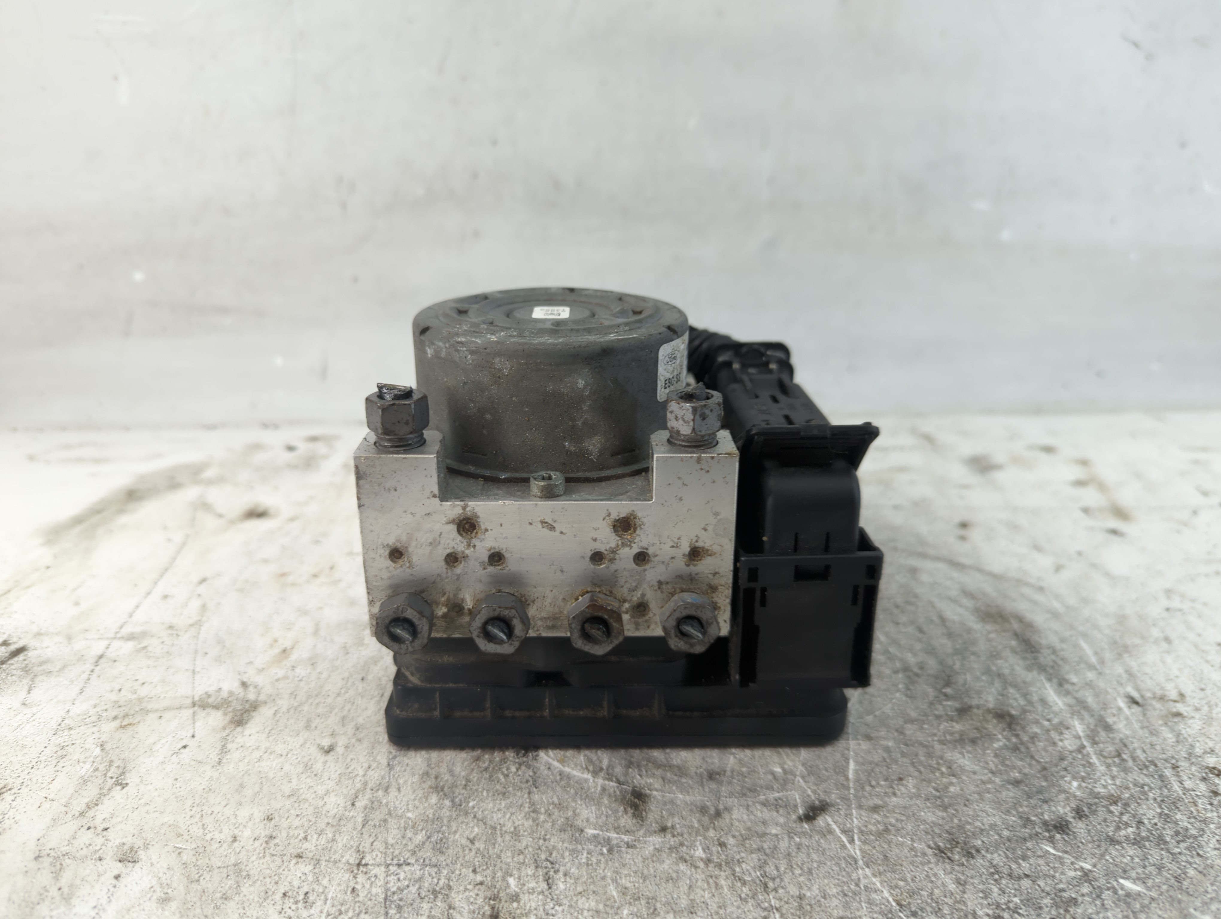 2017-2018 Ford Fusion Abs Pump Control Module 937590 - Oemusedautoparts1.com