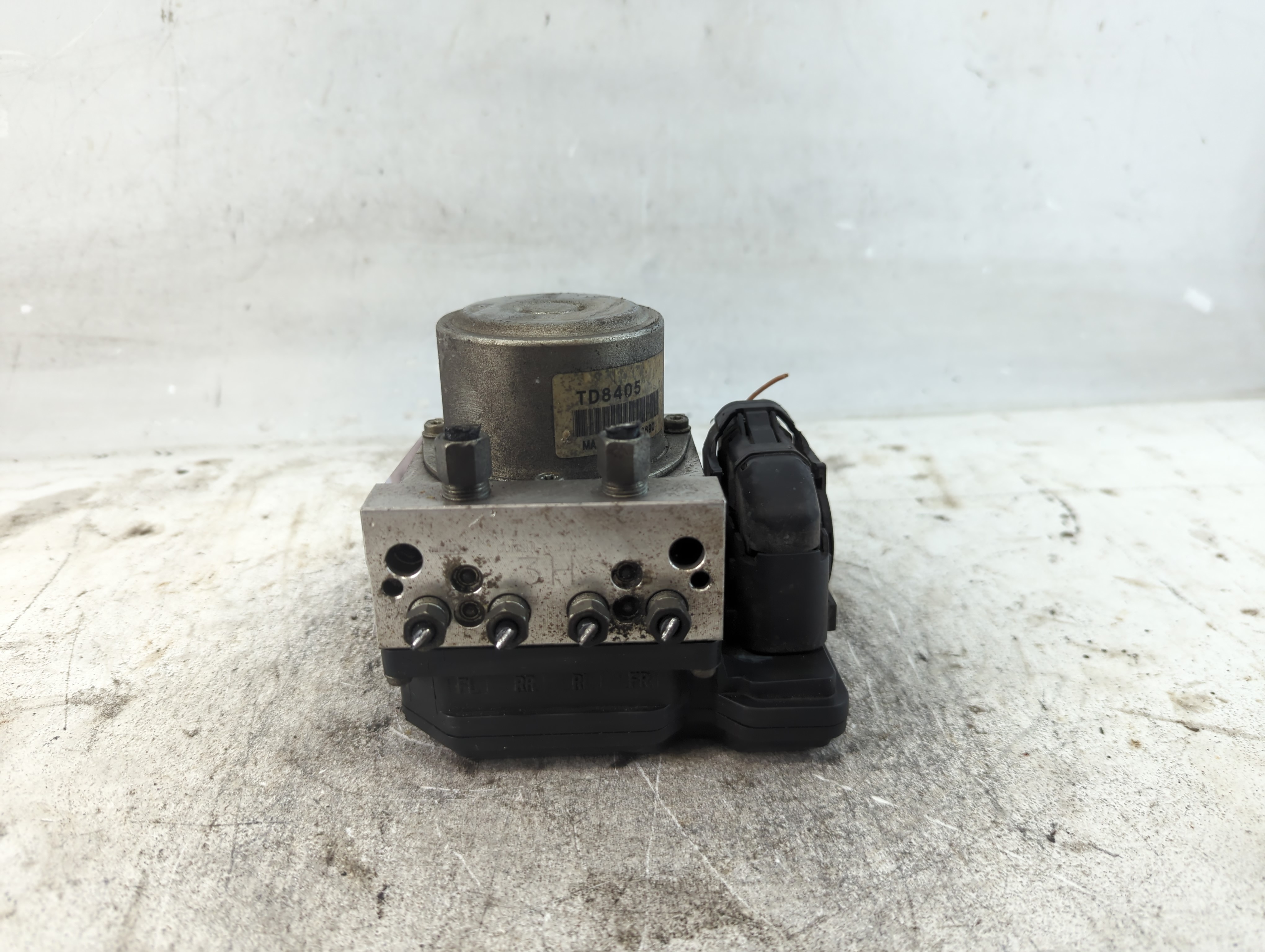 2012-2015 Nissan Rogue Abs Pump Control Module 937592 - Oemusedautoparts1.com