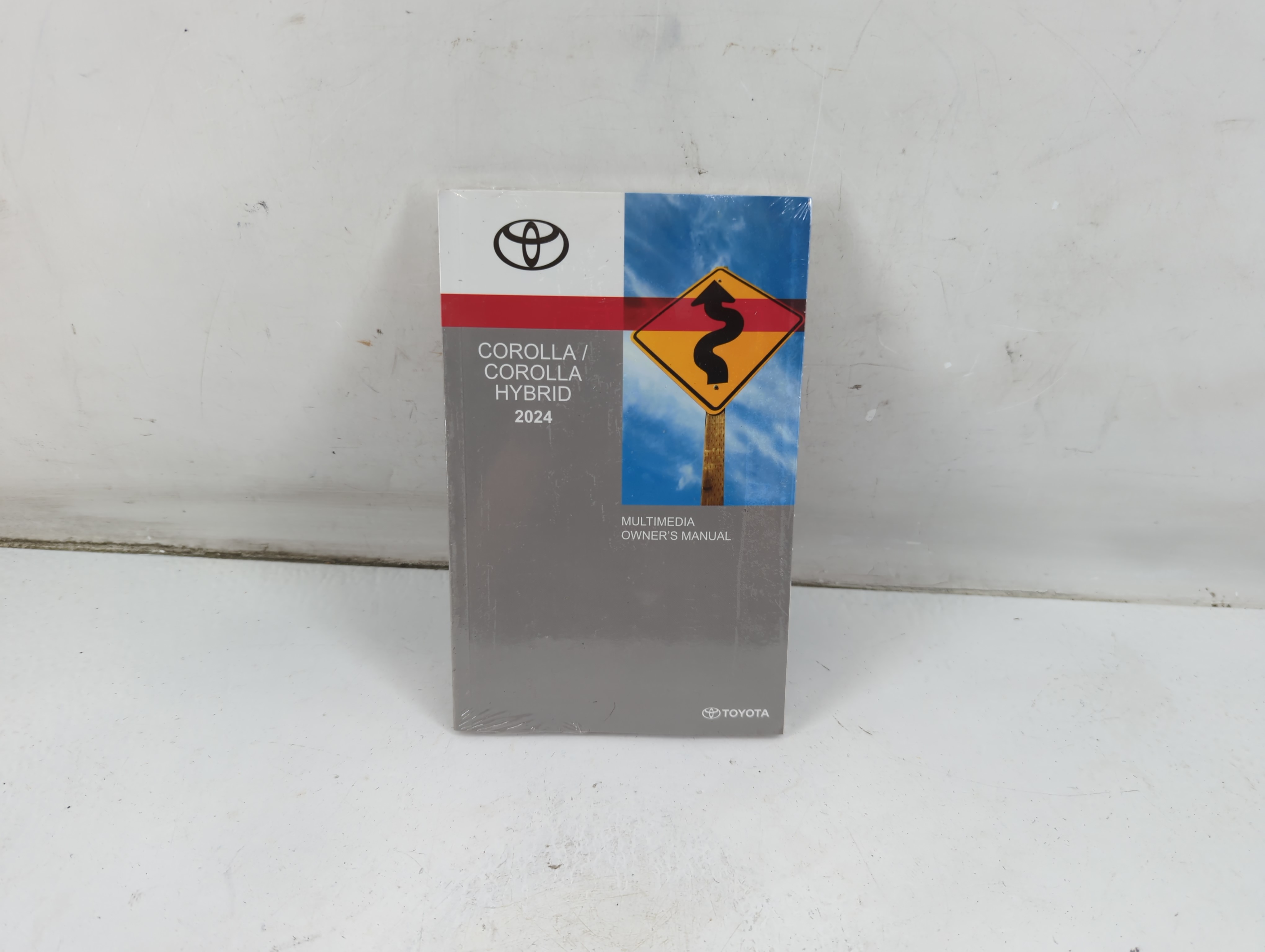 2024 Toyota Corolla Owners Manual Book Guide 937607 - Oemusedautoparts1.com