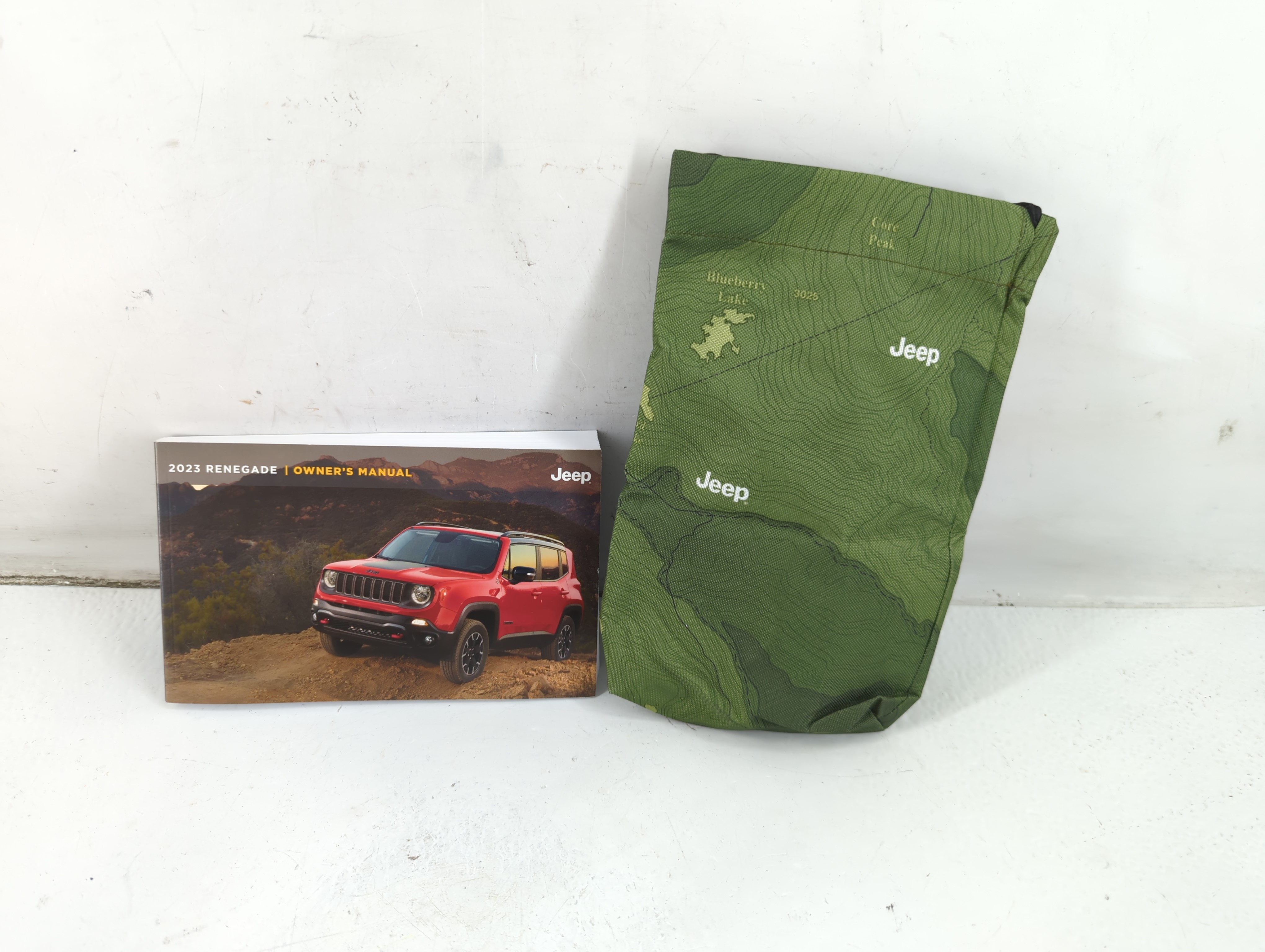 Picture of 2023 Jeep Renegade Owners Manual Book Guide 937617