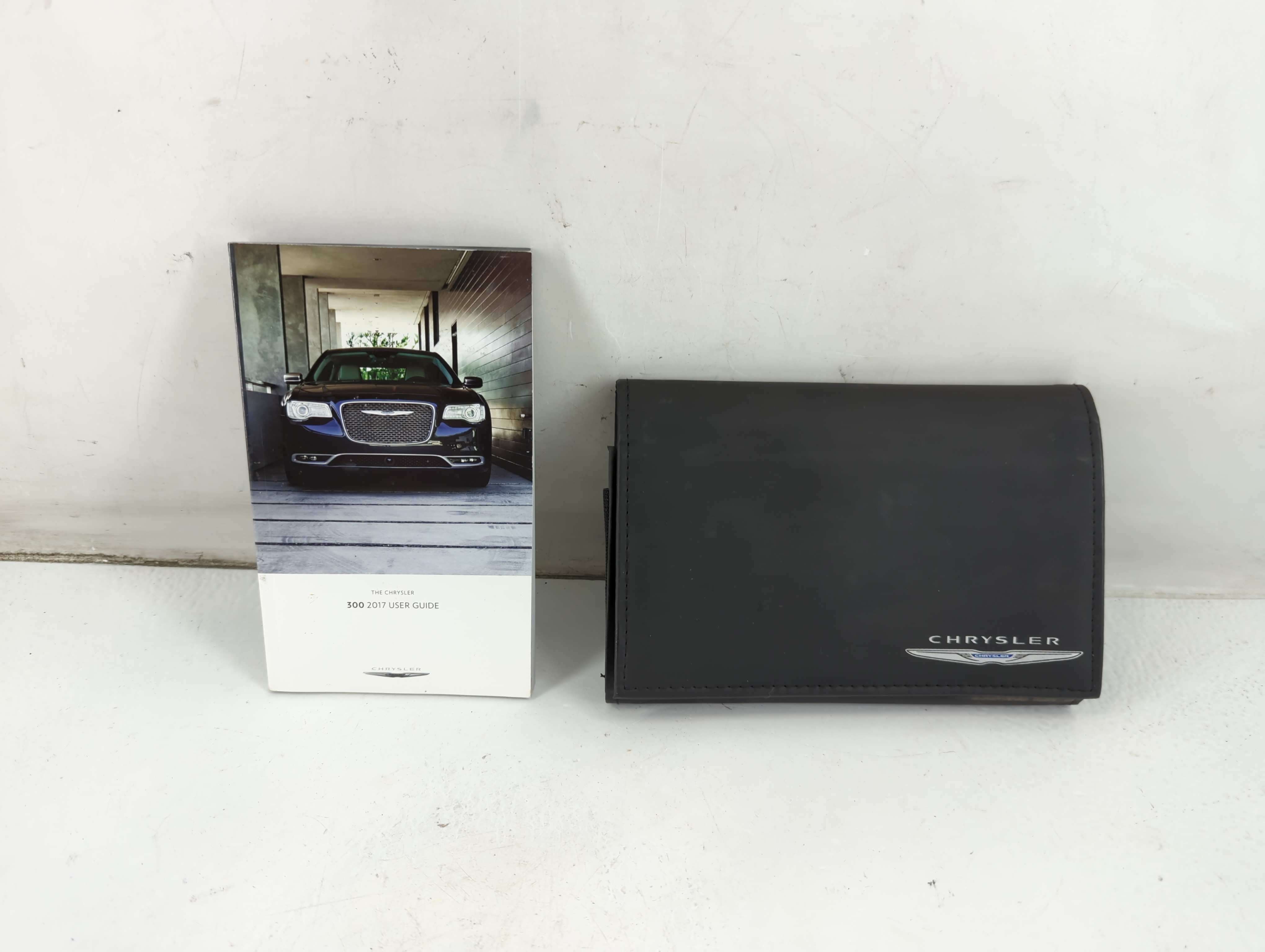 2017 Chrysler 300 Owners Manual Book Guide 937625 - Oemusedautoparts1.com