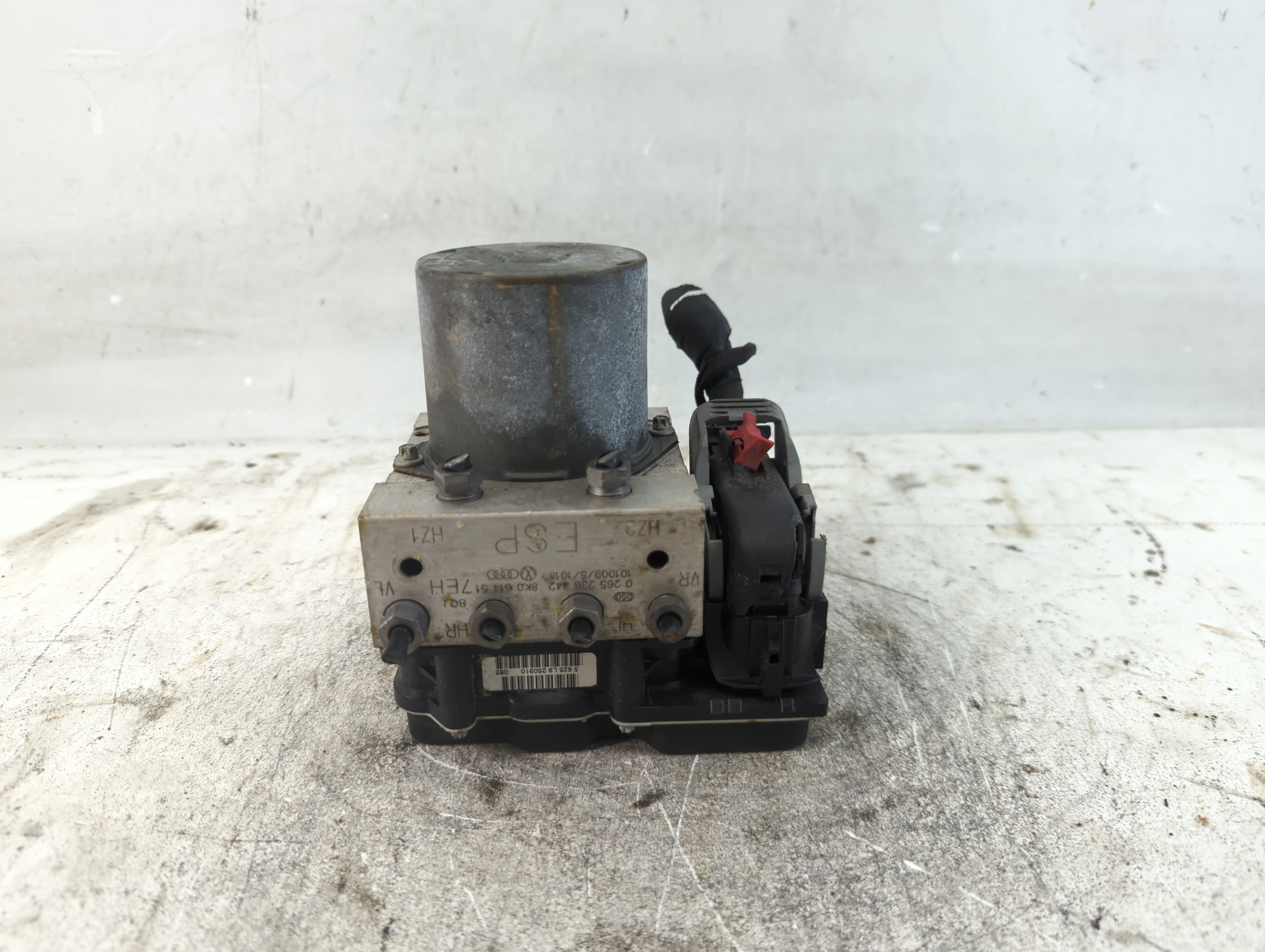 Picture of Audi A5 Abs Pump Control Module 937633