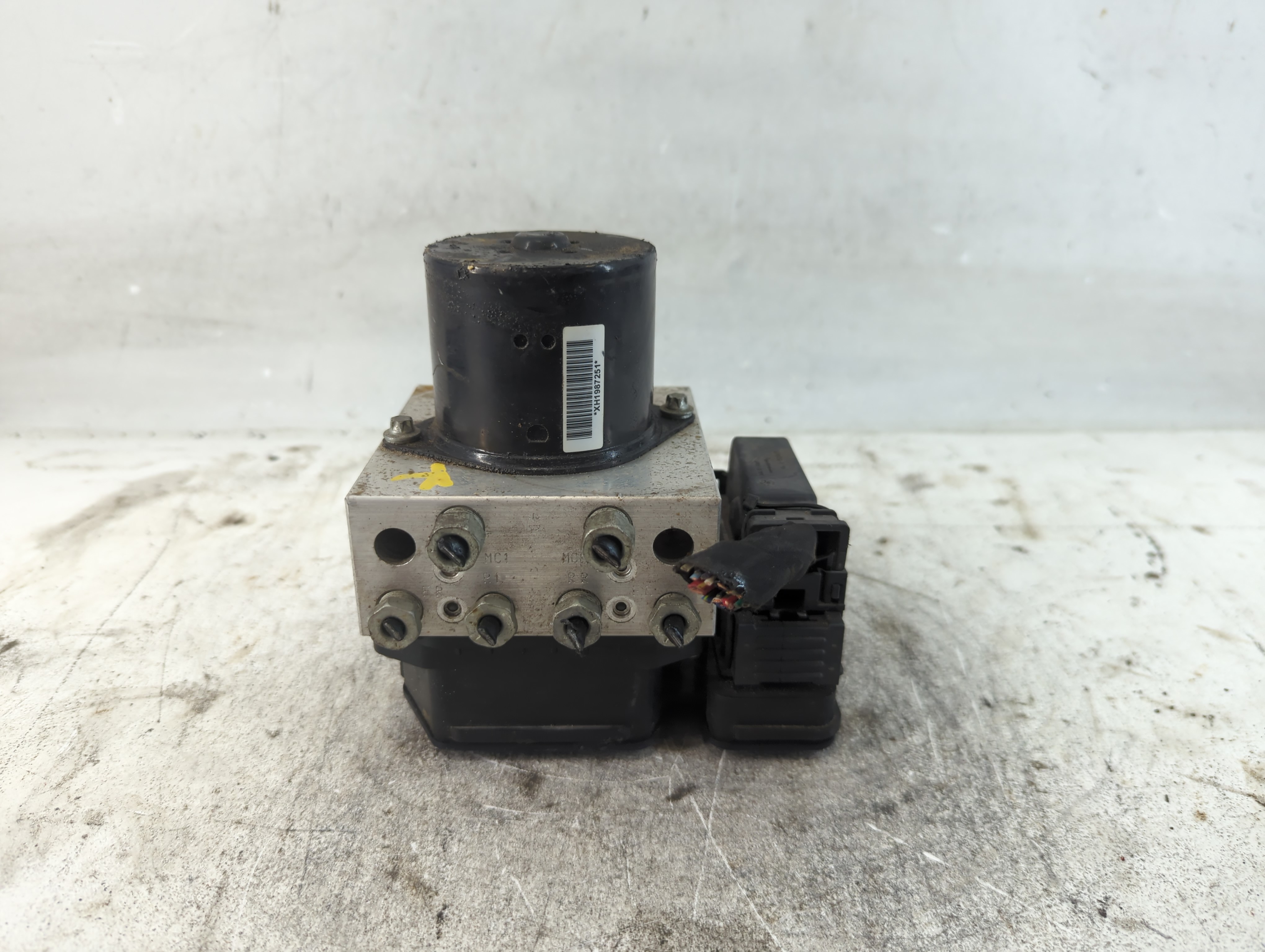 2013-2016 Chevrolet Malibu Abs Pump Control Module 937636 - Oemusedautoparts1.com
